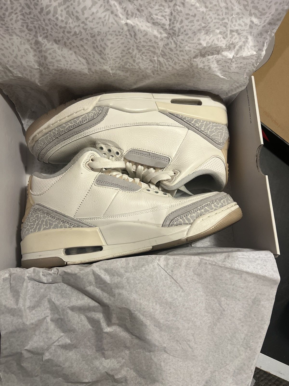 Nike AIR JORDAN 3 RETRO CRAFT Size US 10 / EU 43 - 7 Thumbnail