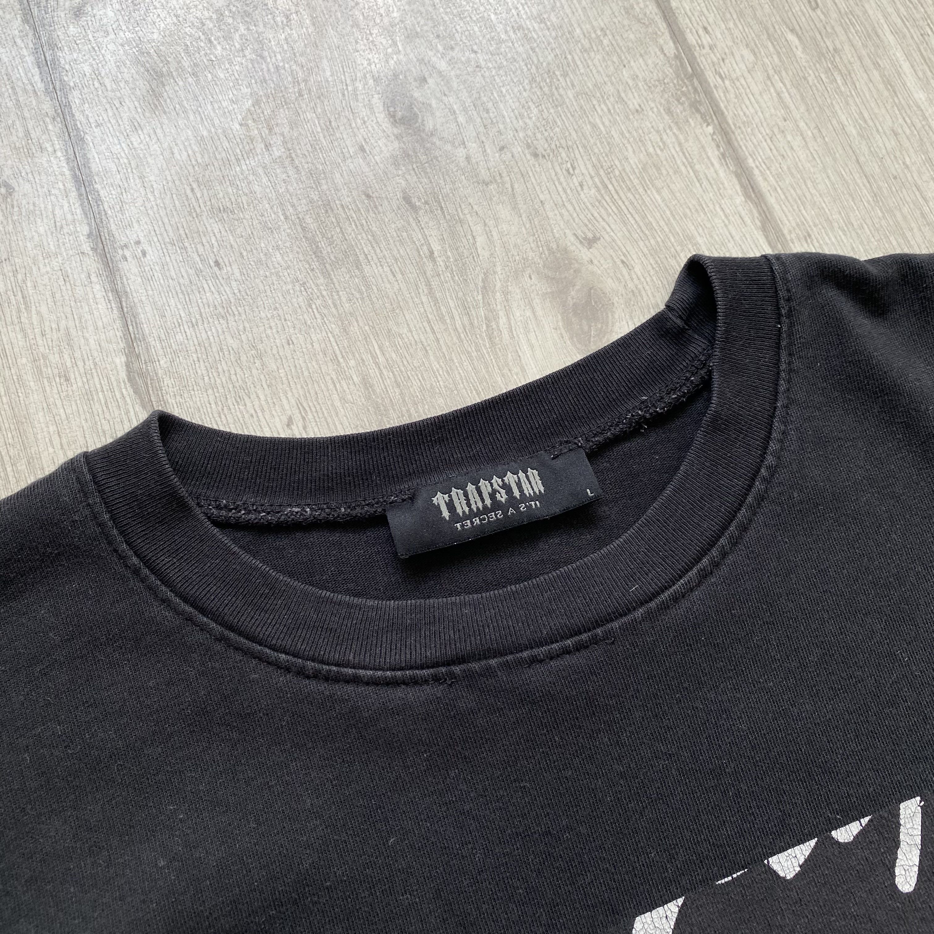 Trapstar London Drill Trapstar Distressed logo tee Vintage style Size US M / EU 48-50 / 2 - 7 Thumbnail