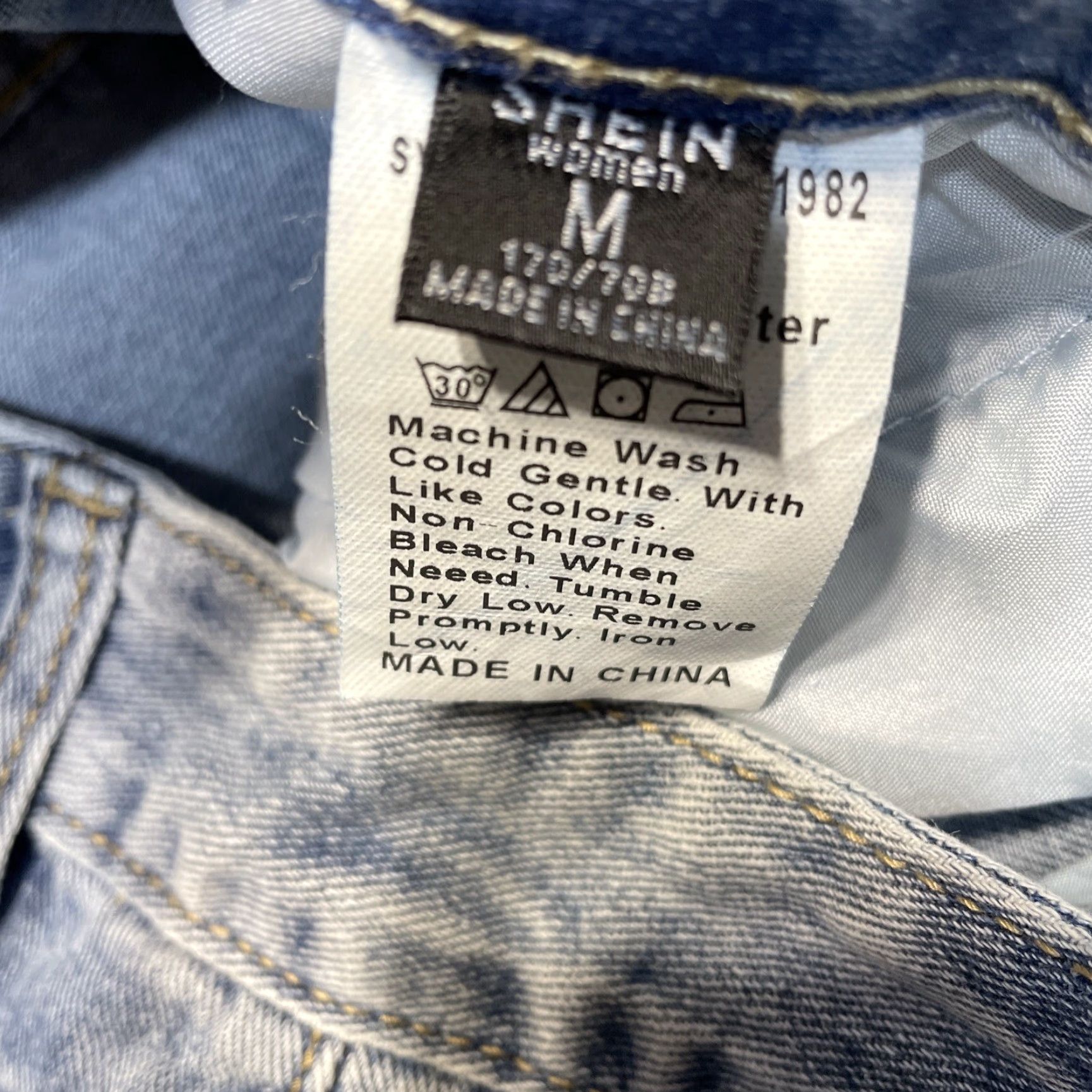 Shein SHEIN Blue High Rise Cuffed Jean Shorts Womens Medium Casual Boyfriend Size 32" / US 10 / IT 46 - 2 Thumbnail