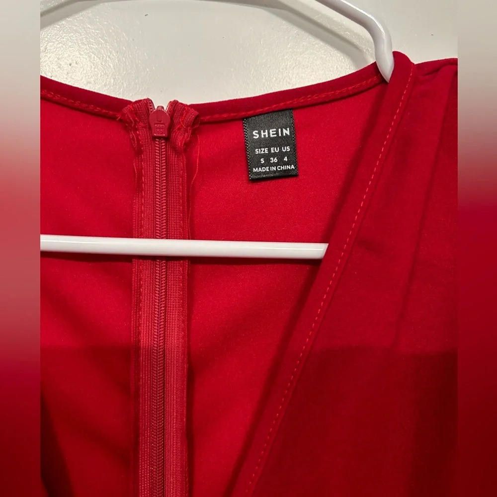 Shein Brand new red Jumper size small or 4. Size 27" / US 4 / IT 40 - 3 Thumbnail
