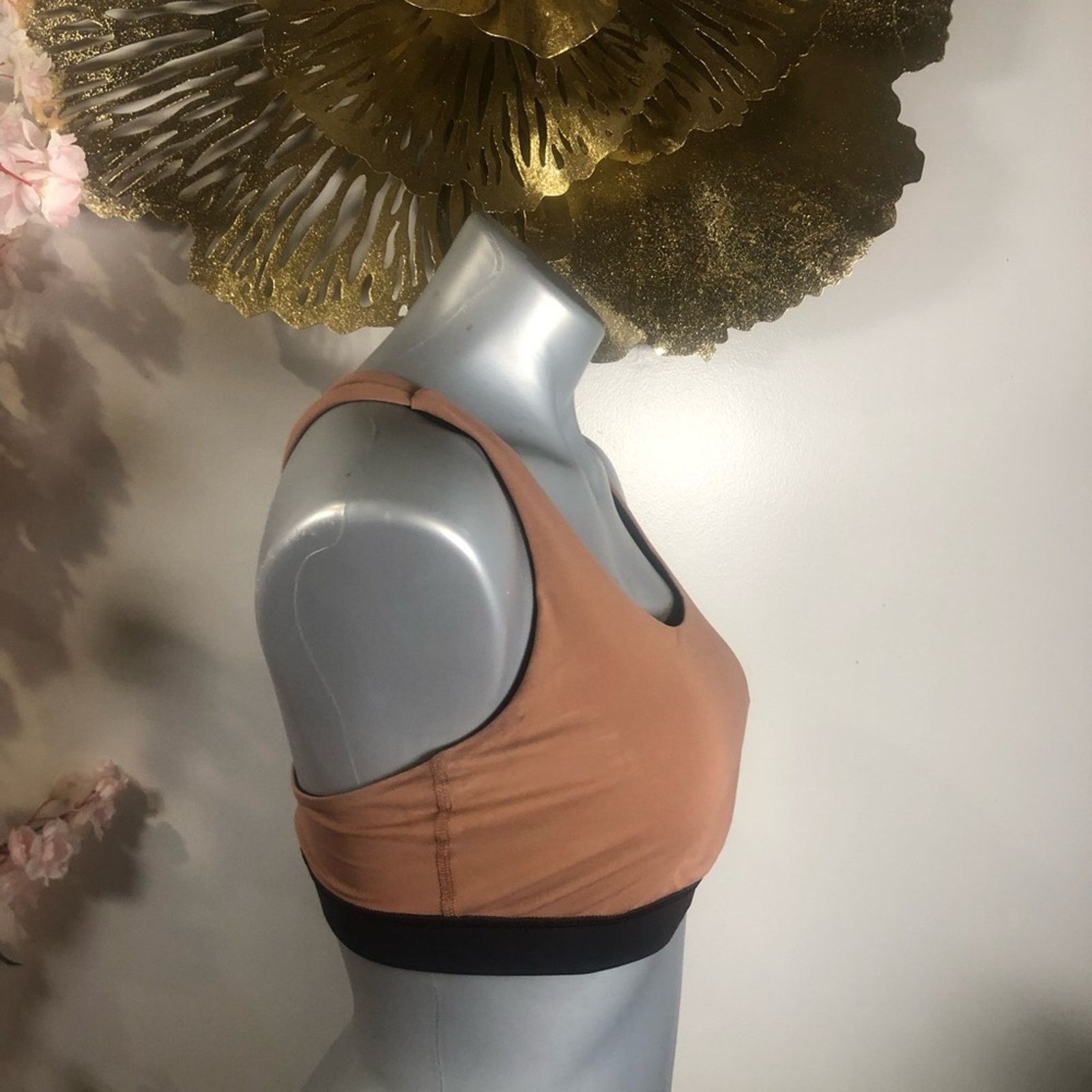 Lululemon Lululemon sports bra cross back Tan Size M / US 6-8 / IT 42-44 - 4 Thumbnail