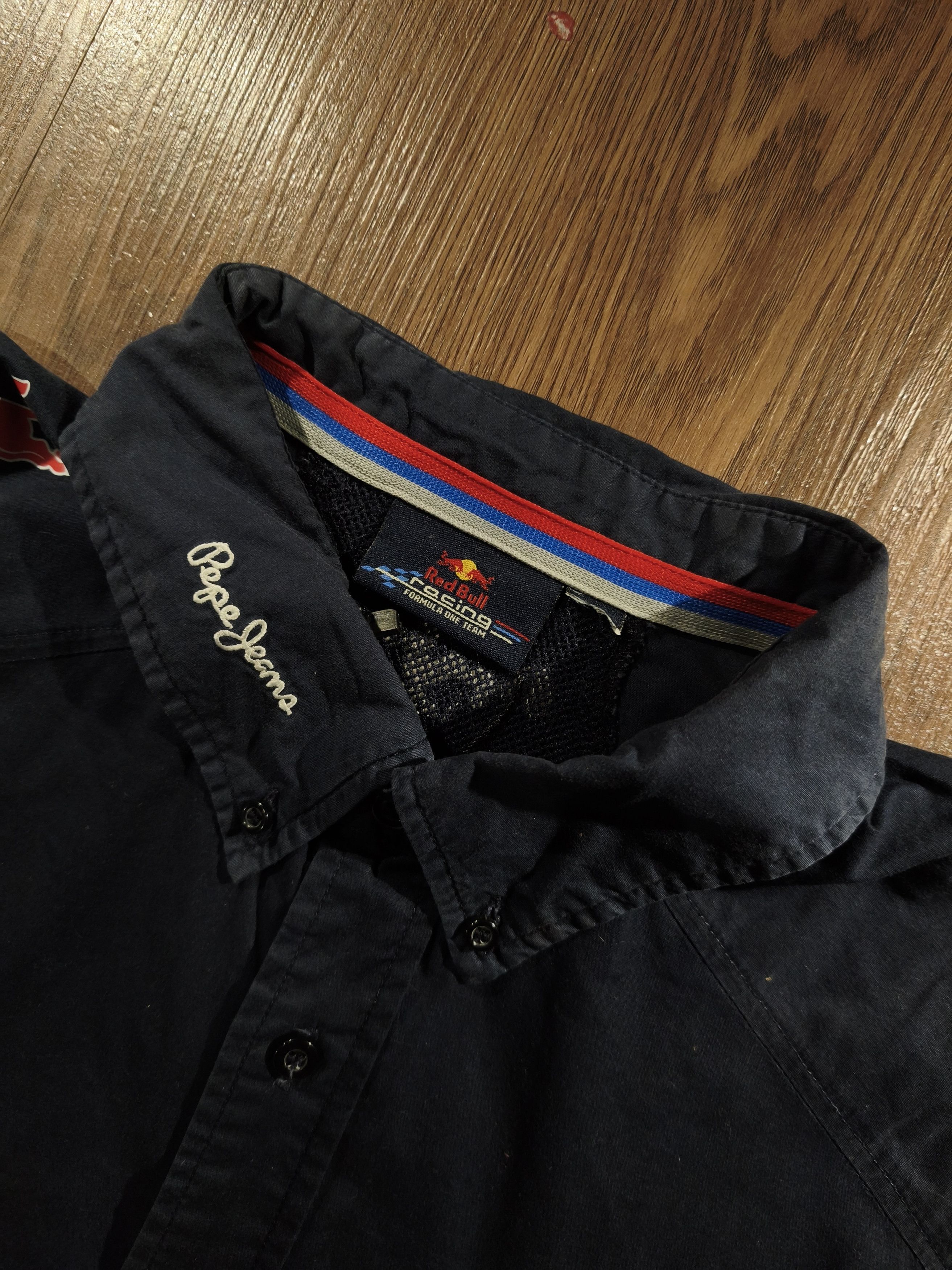 Red Bull Red Bull Racing Workshirt Size US XL / EU 56 / 4 - 7 Thumbnail