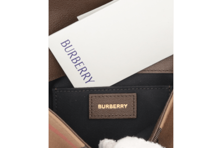 Burberry o1w1db10226 Size: OS / Hampshire Check Crossbody Bag Size ONE SIZE - 6 Thumbnail