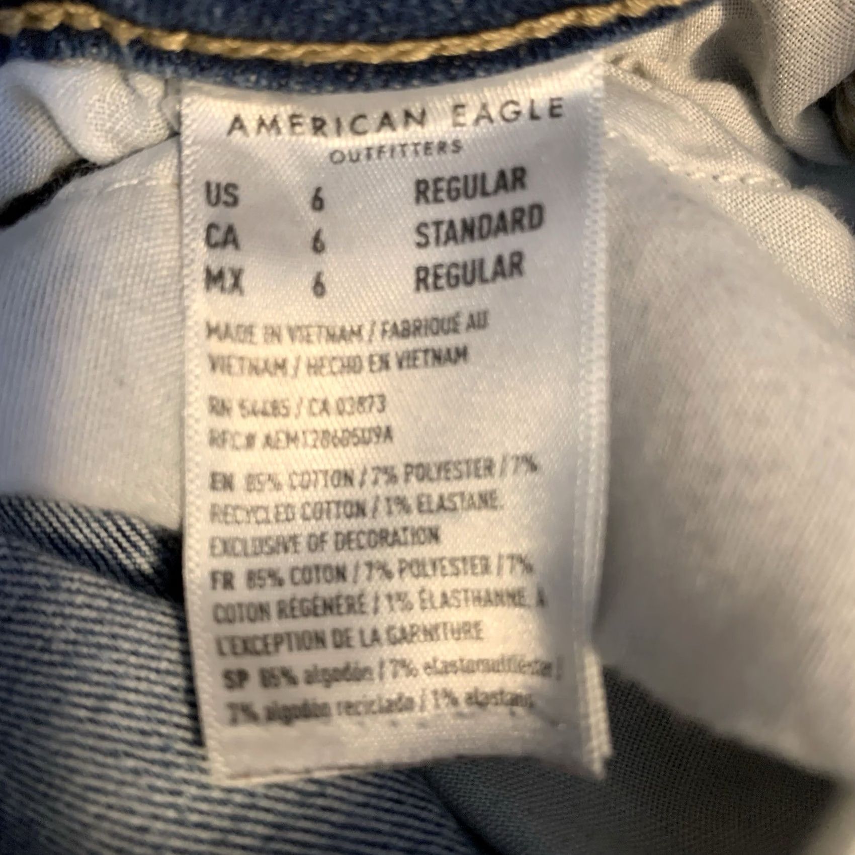 American Eagle Outfitters American Eagle Outfitters Jeans Women 6 Blue Super High Rise Flare Raw Hem 5-Pocket Design Distressed Size 28" / US 6 / IT 42 - 5 Thumbnail