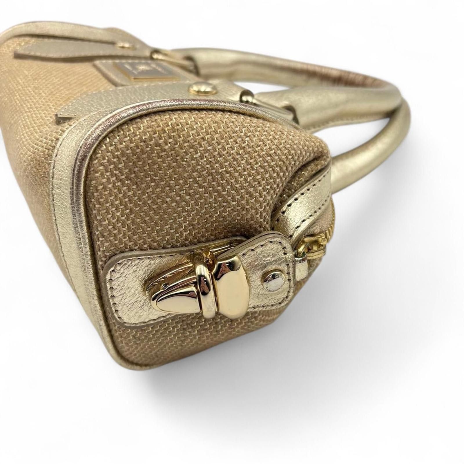 Burberry Burberry - Gold Canvas Leather Handbag Size ONE SIZE - 2 Thumbnail