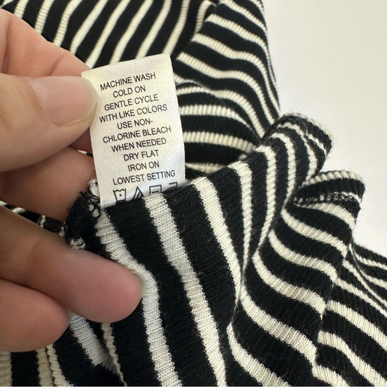 Brandy Melville Brandy Melville Striped Black & White Ribbed Dress - XS/S Size XS / US 0-2 / IT 36-38 - 11 Thumbnail