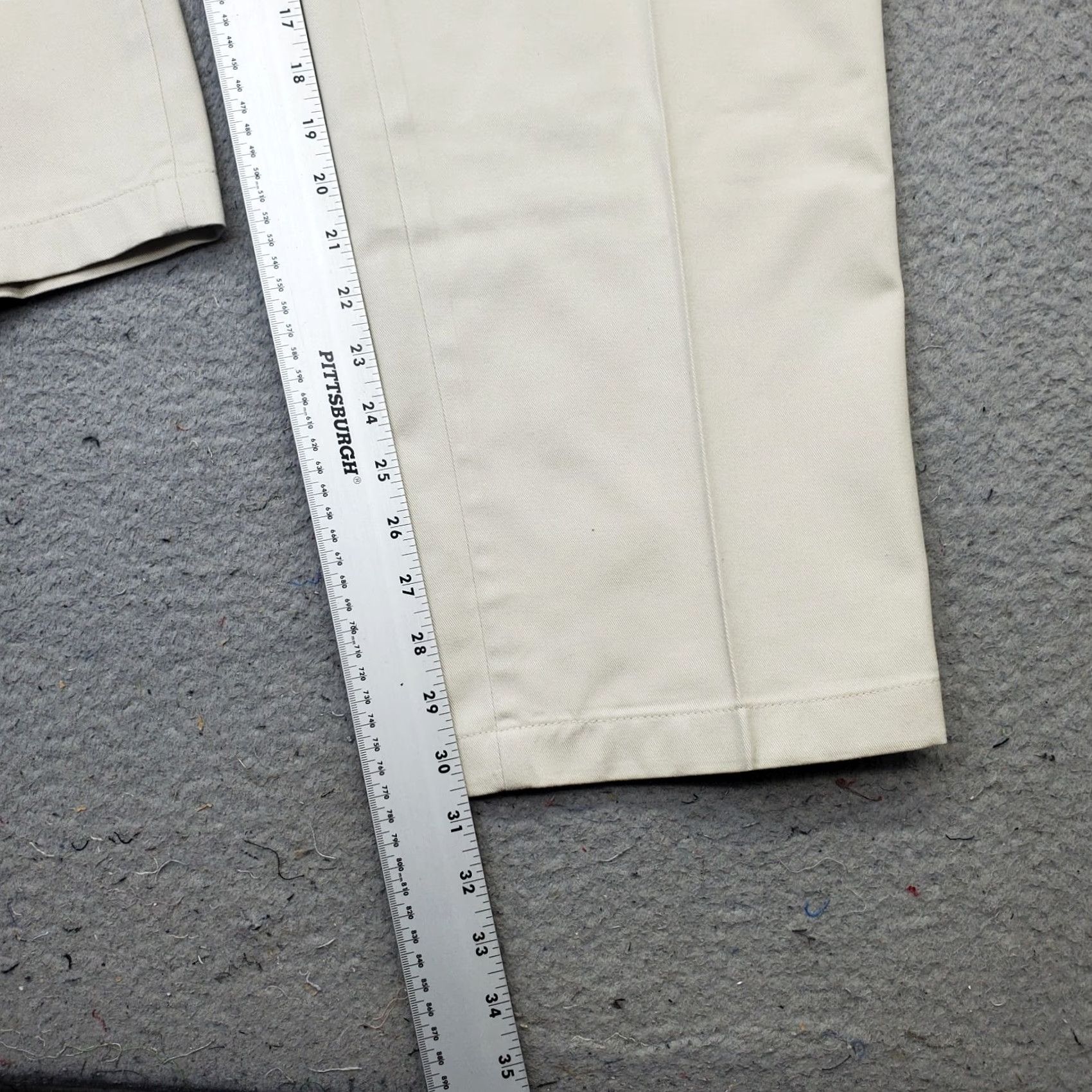 Vintage Flyers Pants Mens Size 36 Tan 100% Cotton Low Waist Relaxed Fit Wrinkle Free Straight Khakis Size US 36 / EU 52 - 4 Thumbnail