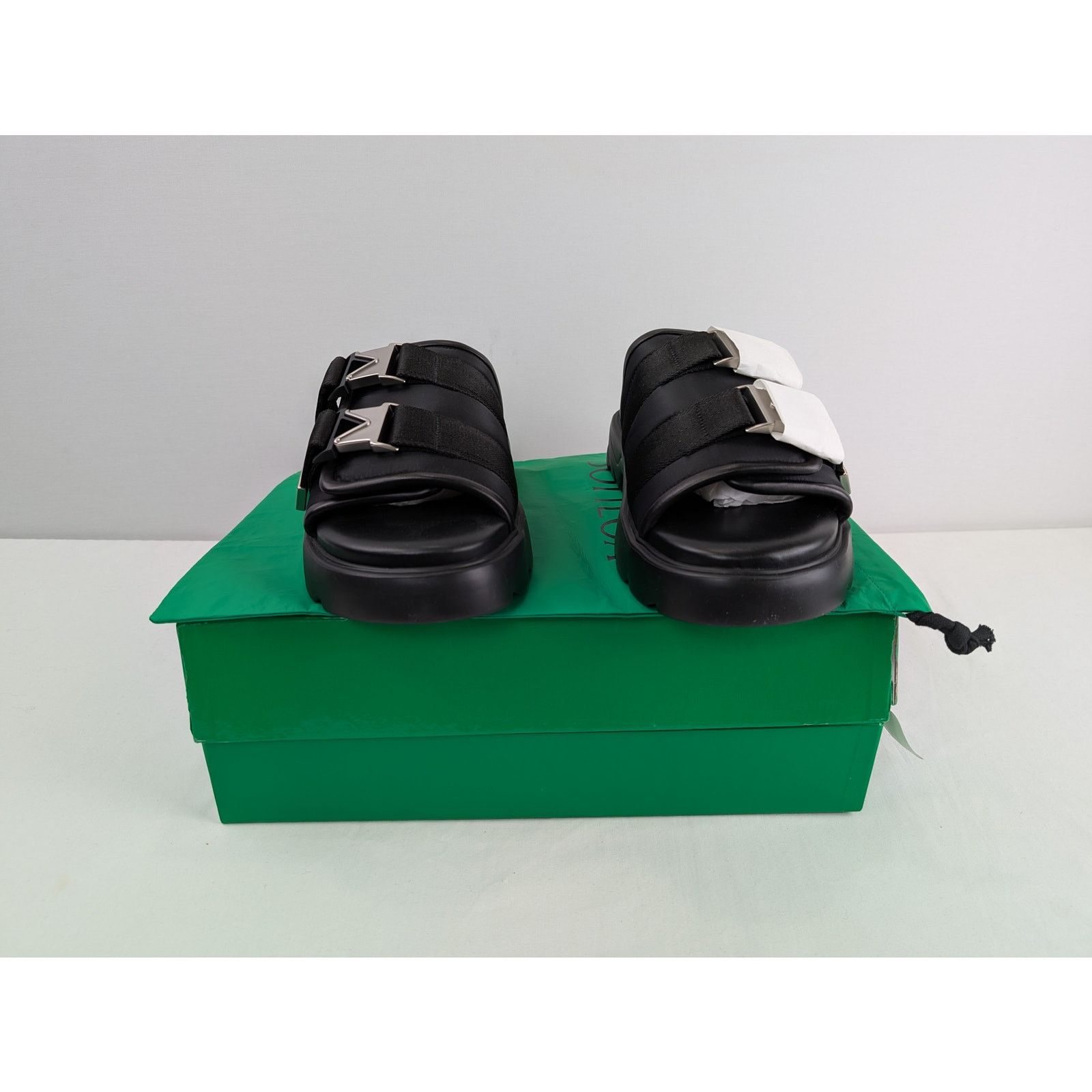 Bottega Veneta o1rshd1 Bomber Flash Sandal Slipper in Black Size US 11 / EU 44 - 20 Thumbnail
