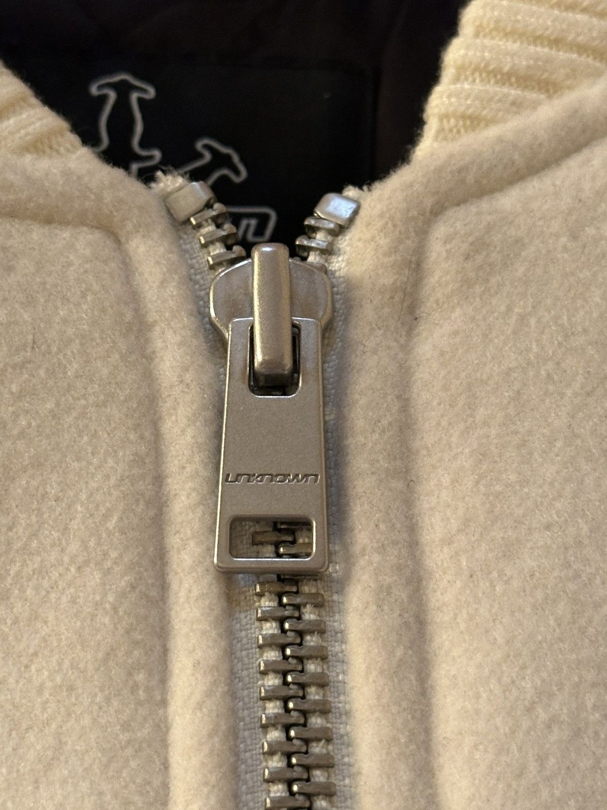 【アズサ】unknown london UV LOGOTEAMJACKET アズサ様専用】unknown london UV LOGOTEAMJACKET - メルカリ