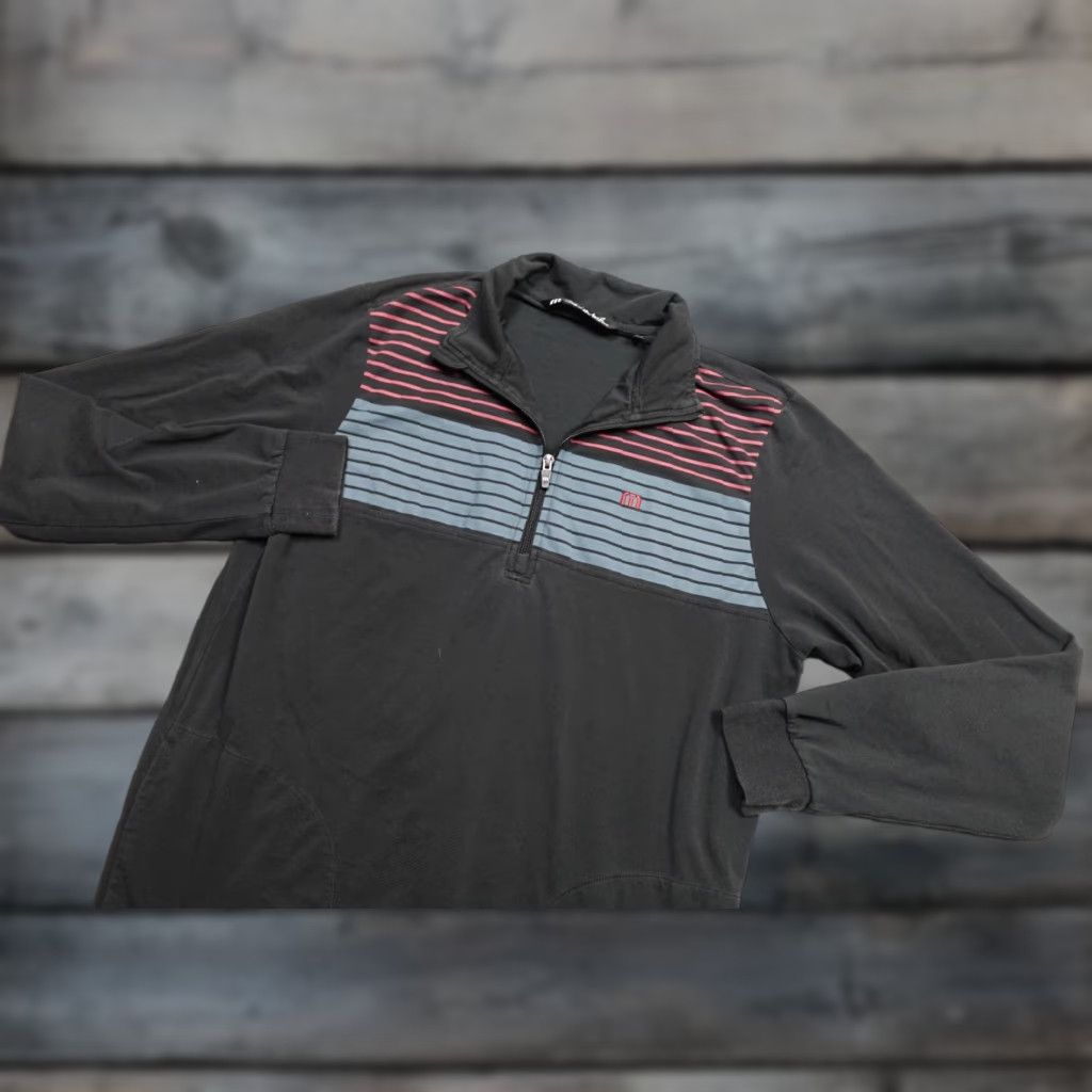 TravisMathew Travis Mathew Quarter Zip Mens Large Black Pullover Golf Stretch Shirt Size US L / EU 52-54 / 3 - 1 Thumbnail