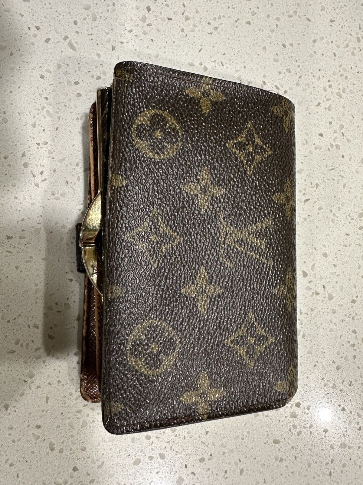 Louis Vuitton Louis Vuitton Monogram Bifold Kisslock Wallet Size ONE SIZE - 4 Thumbnail