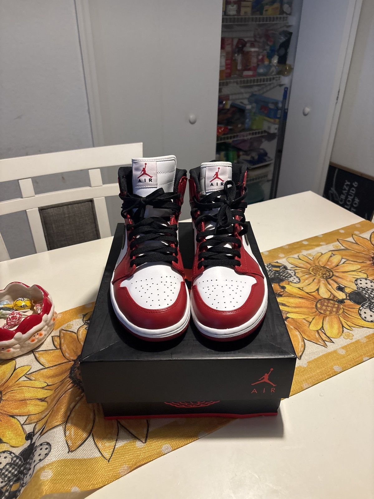 Jordan Brand Air Jordan 1 high Chicago 2013! Size US 11 / EU 44 - 3 Thumbnail