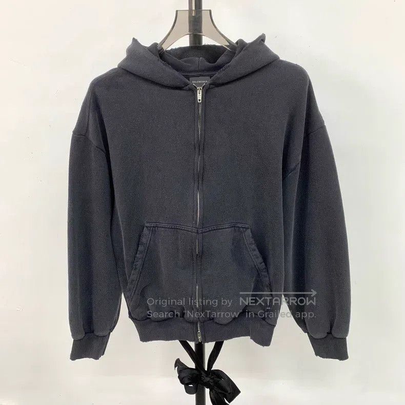 Balenciaga Balenciaga Solid color hooded zip-up long-sleeve sweatshir Size S / US 4 / IT 40 - 1 Thumbnail