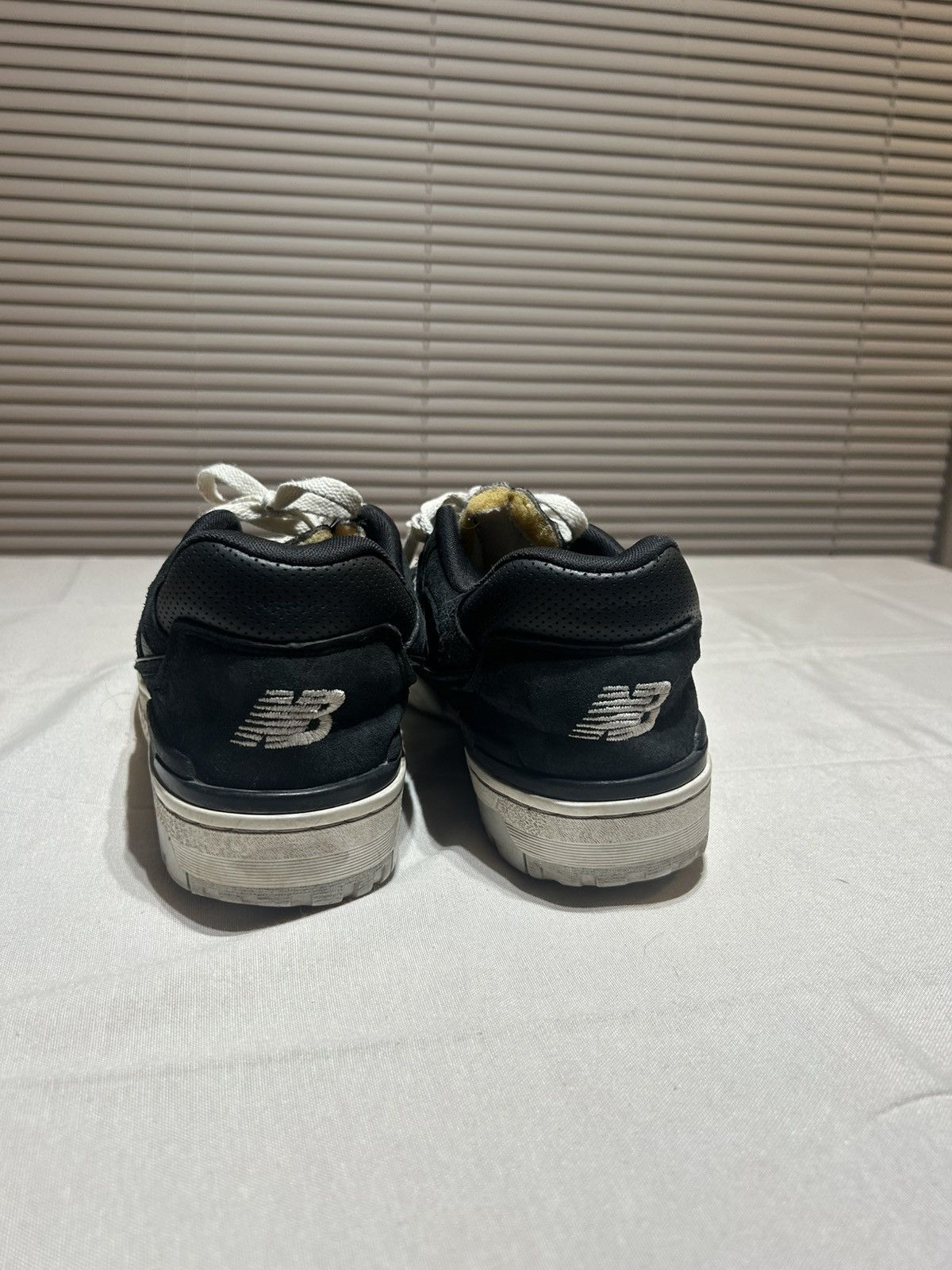 New Balance Black/White New Balance 550’s Size US 9.5 / EU 42-43 - 4 Thumbnail