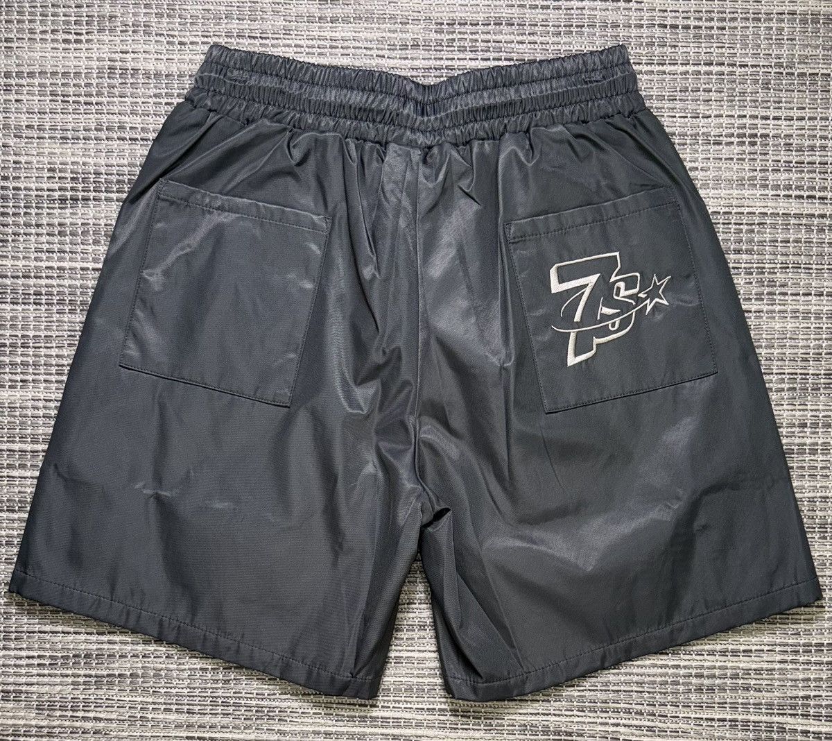 TRIPLE SEVENS Triple Sevens Grey Nylon Button Up Shorts Size US 36 / EU 52 - 2 Thumbnail