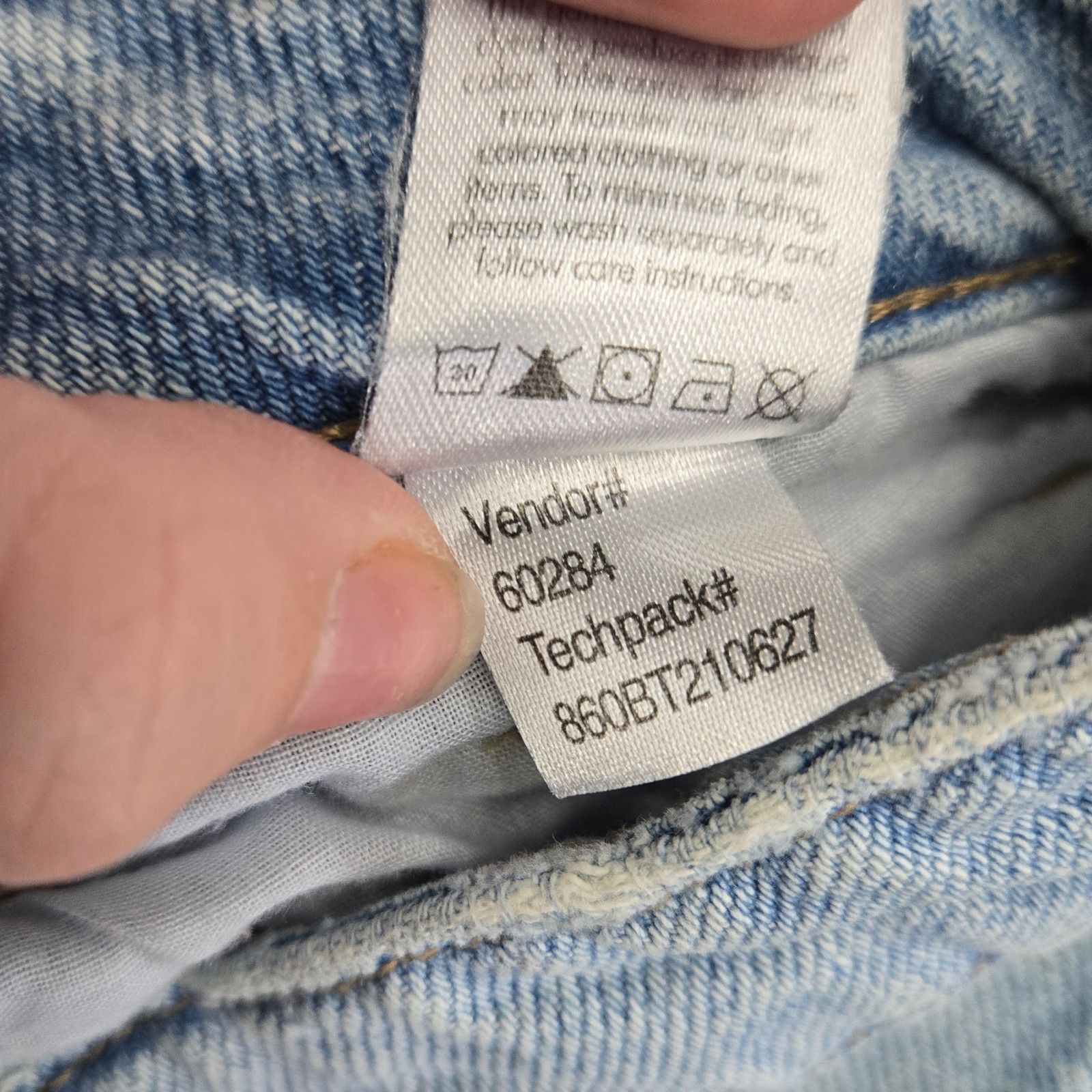 Pacsun PacSun Light Wash Mom Jeans Size 23 Straight Leg Size 23" - 7 Thumbnail