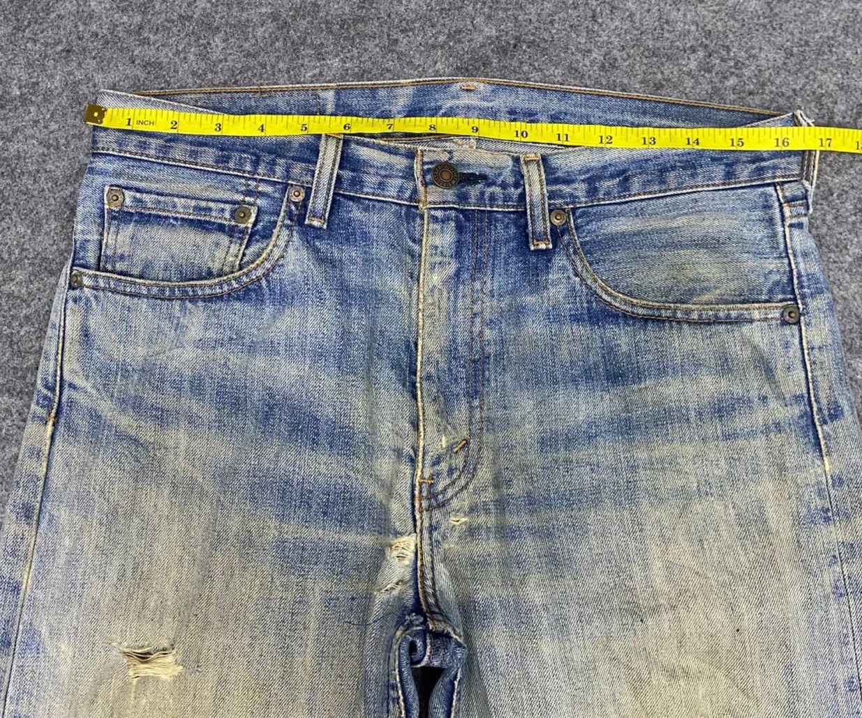Levi's Vintage Levis 505 Distressed Denim Jeans Size US 33 - 8 Thumbnail