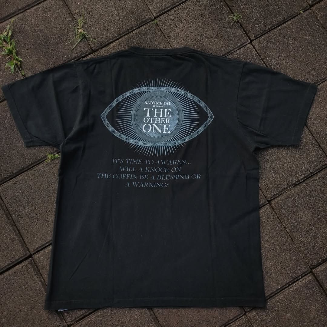 Band Tees BABYMETAL Return The Other One 2023 Tee Size US XL / EU 56 / 4 - 2 Thumbnail