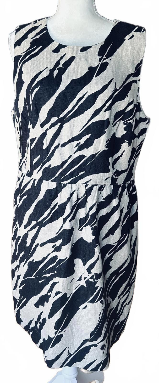 Michael Kors Michael Kors plus size 16 A-Line Dress Black & White Print Size XL / US 12-14 / IT 48-50 - 1 Thumbnail
