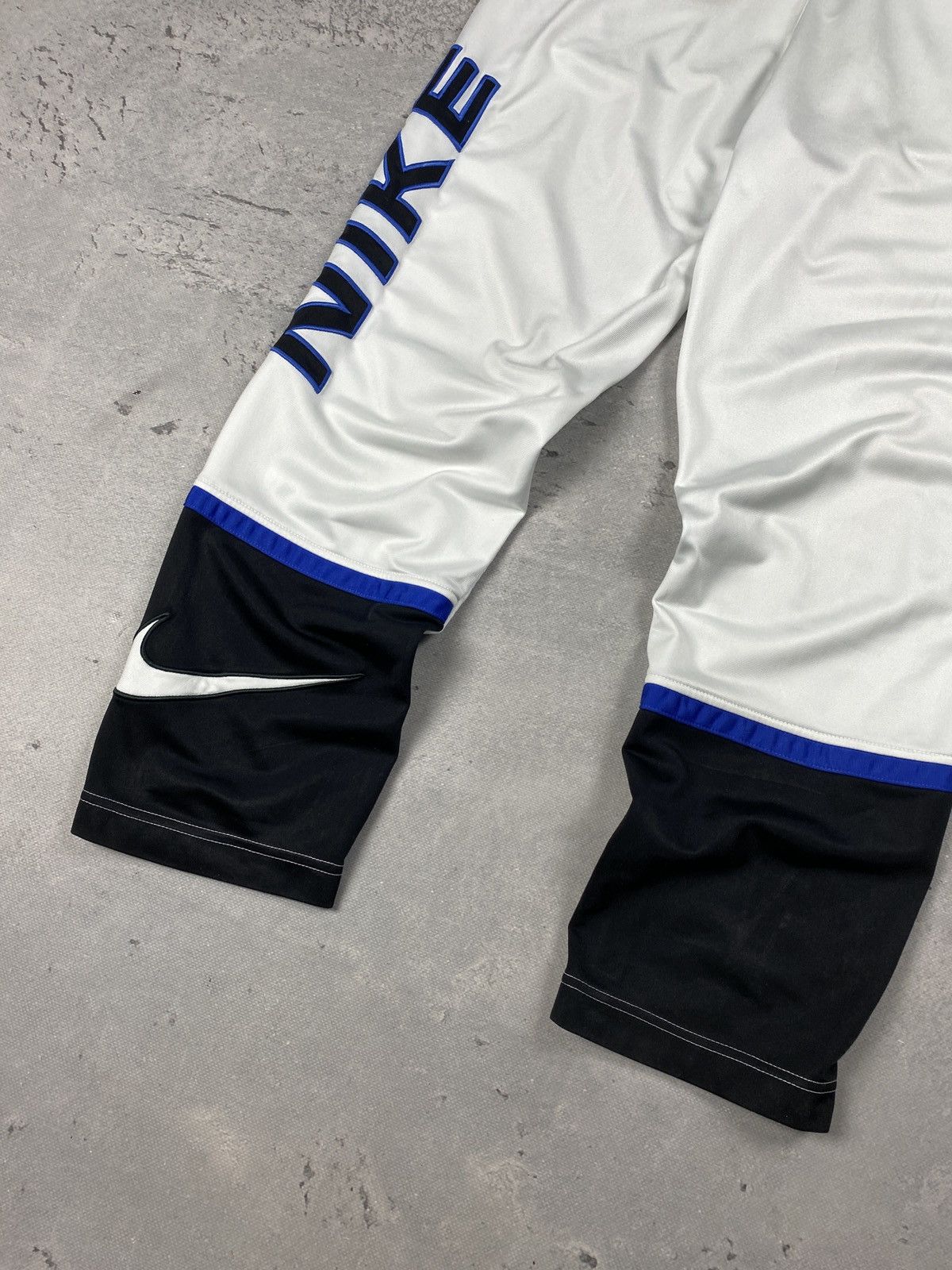 Nike × Vintage Vintage Nike Swoosh Baggy Trackpants M/32 Size US 32 / EU 48 - 17 Thumbnail
