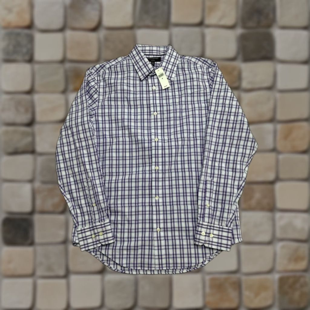Banana Republic Banana Republic Dress Shirt Mens Medium Purple Plaid Classic Fit Non Iron New Shirt M Purple Banana Republic Mens Classic Fit Non-Iron Dress Shirt Size 40R - 1 Thumbnail