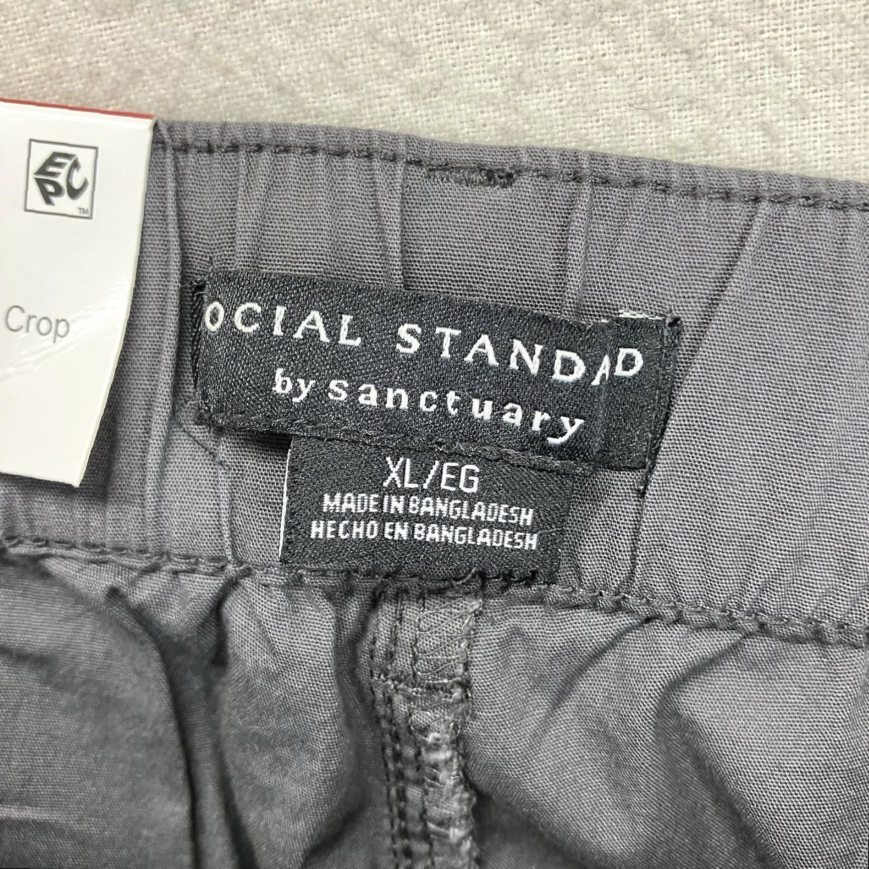 Sanctuary Social Standard Portside Cargo Pants Women XL Black Wide-Leg Knit Cotton Spandex Breathable Lightweight Casual Workwear Travel Machine Washable Size 40" / US 18 - 3 Thumbnail