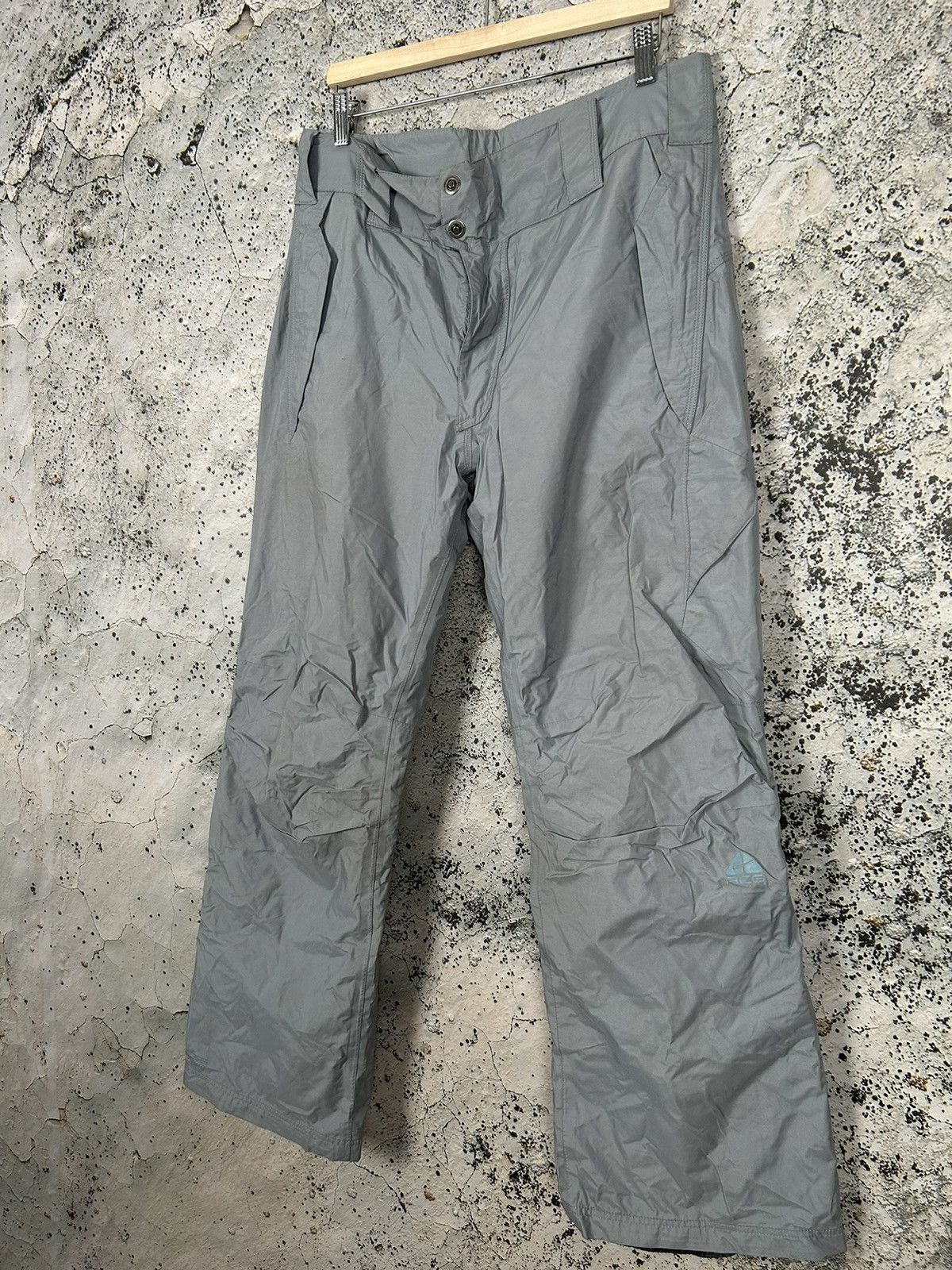 Nike Vintage Nike ACG Ski Snowboarding Pants Rare Streetwear Size US 34 / EU 50 - 2 Thumbnail