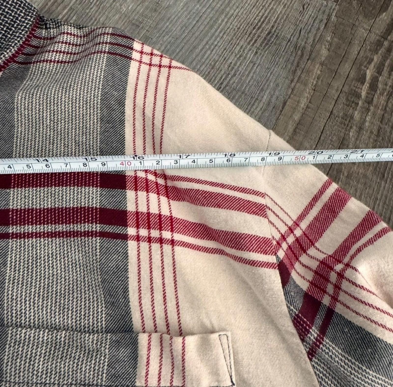 Forever 21 FOREVER 21 • VNTG Multicolor Flannel (XL) Size US XL / EU 56 / 4 - 3 Thumbnail