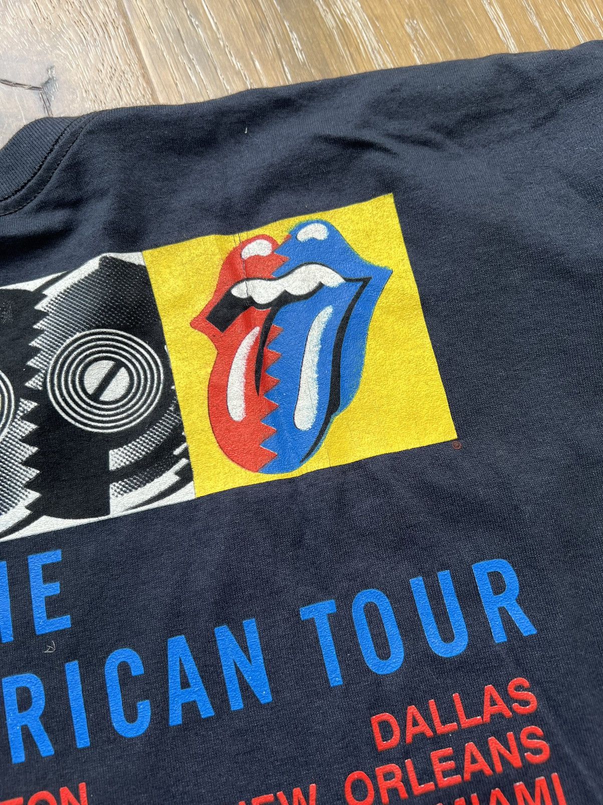 Band Tees Vintage 1989 the rolling stones steelwheels tour tee Size US L / EU 52-54 / 3 - 6 Thumbnail