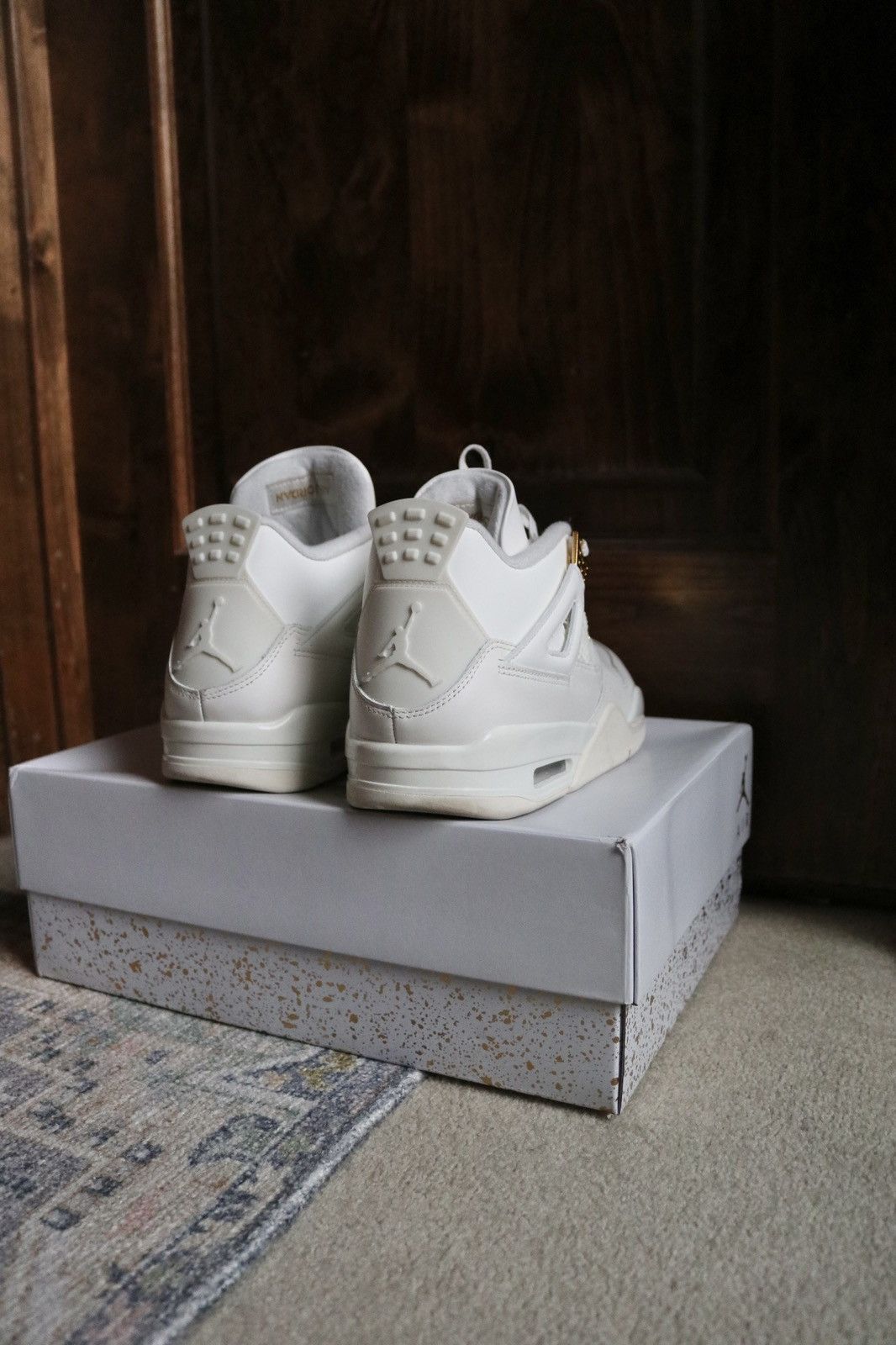 Jordan Brand WMNS Jordan 4 Retro 'Metallic Gold' Size US 10 / EU 43 - 14 Thumbnail