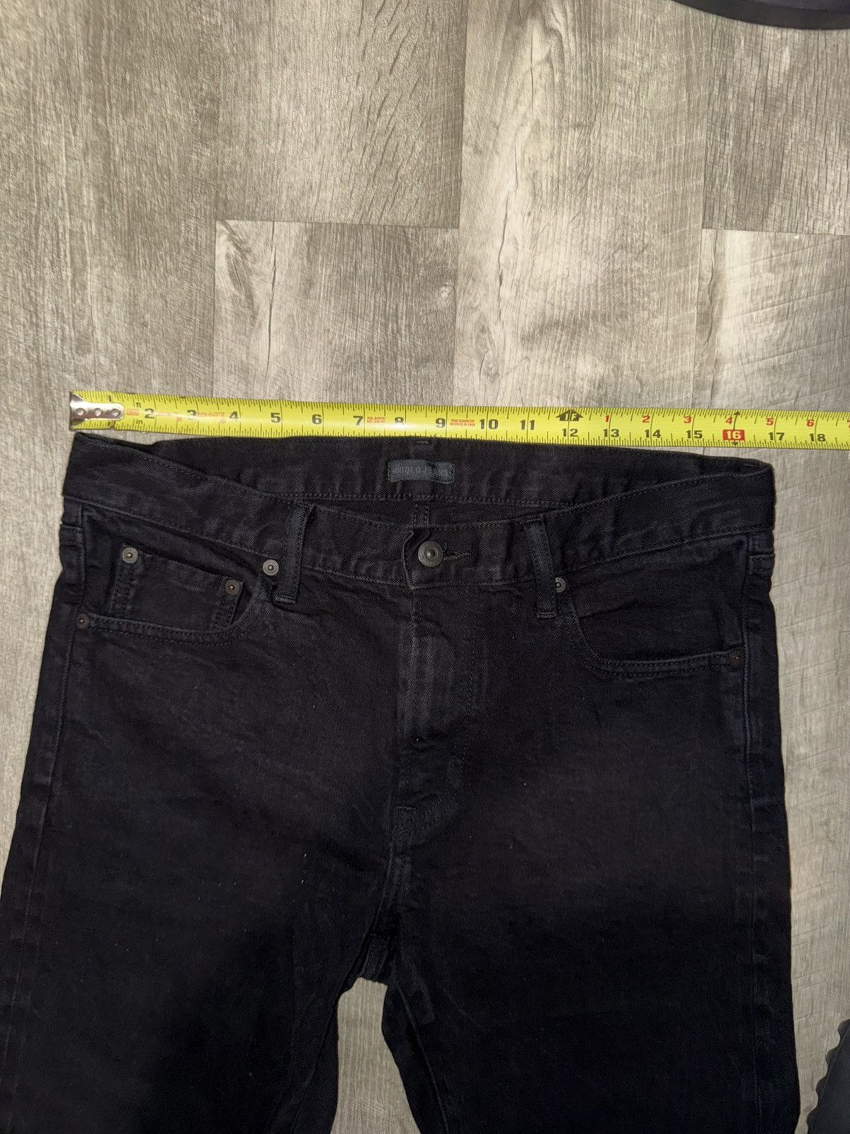 Uniqlo Black Denim Jeans Size US 32 / EU 48 - 4 Thumbnail