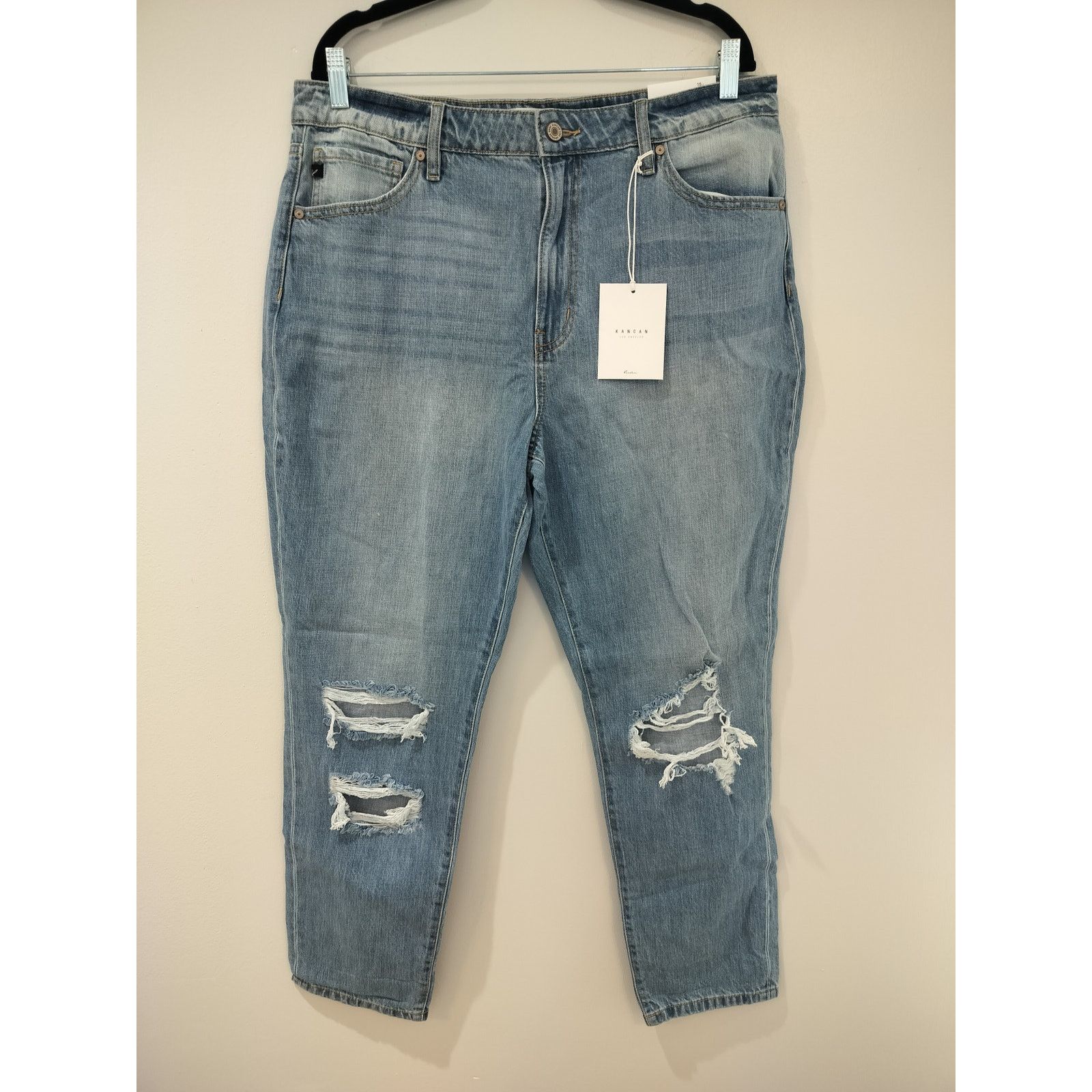 Other KanCan Women’s Size 15/31 High Waist Mom Jeans Tapered Leg Size 31" - 1 Thumbnail