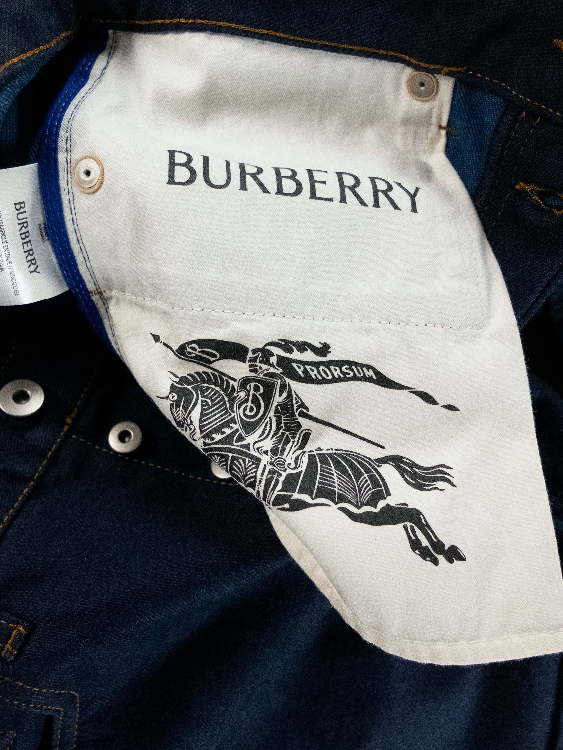 Burberry BURBERRY heavyweight navy blue Japanese denim mini skirt Size 28" / US 6 / IT 42 - 11 Thumbnail
