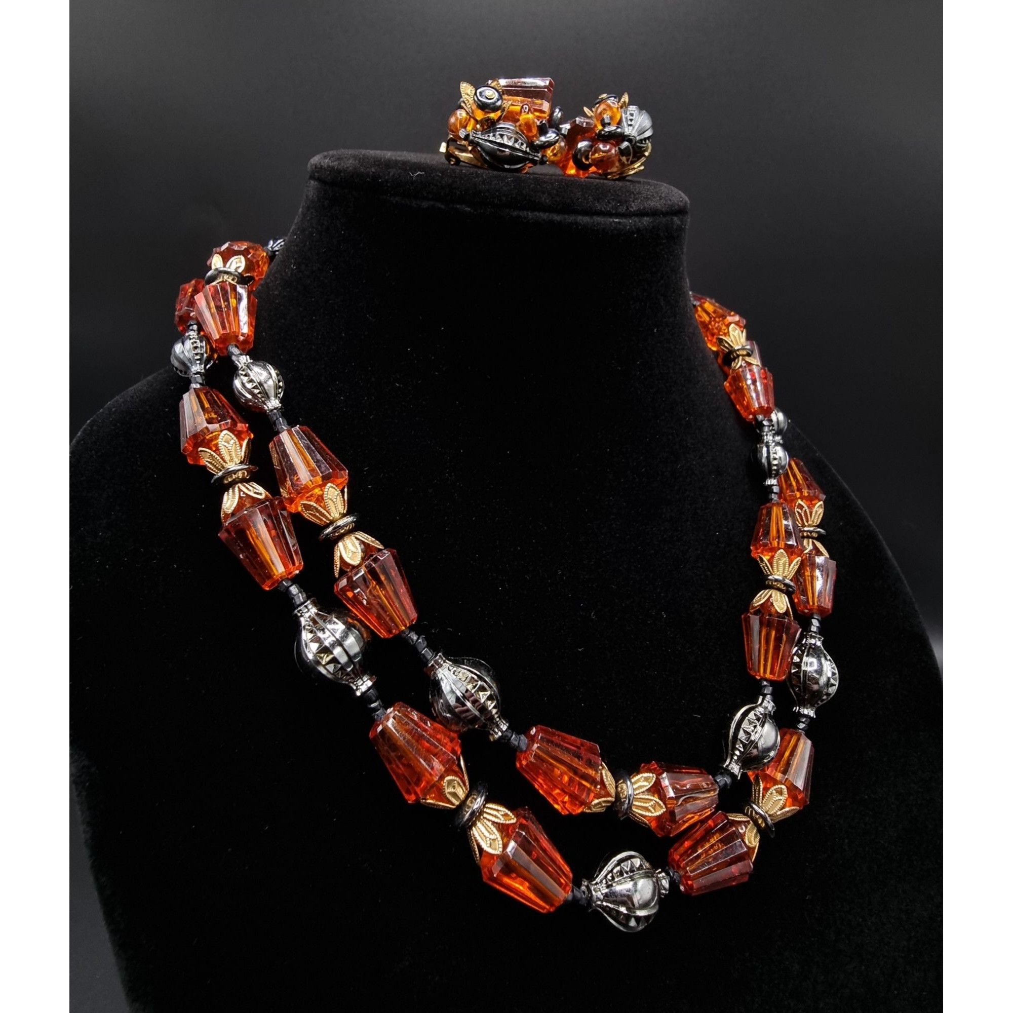 Vintage Vintage West Germany Signed Amber Glass & Gold-Tone Bead Nec Size ONE SIZE - 2 Thumbnail
