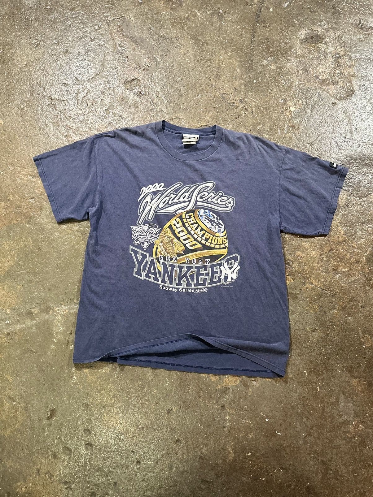 New York Yankees VINTAGE NEW YORK YANKEES 2000 MLB CHAMPION SHIRT XL NAVY Size US XL / EU 56 / 4 - 1 Thumbnail