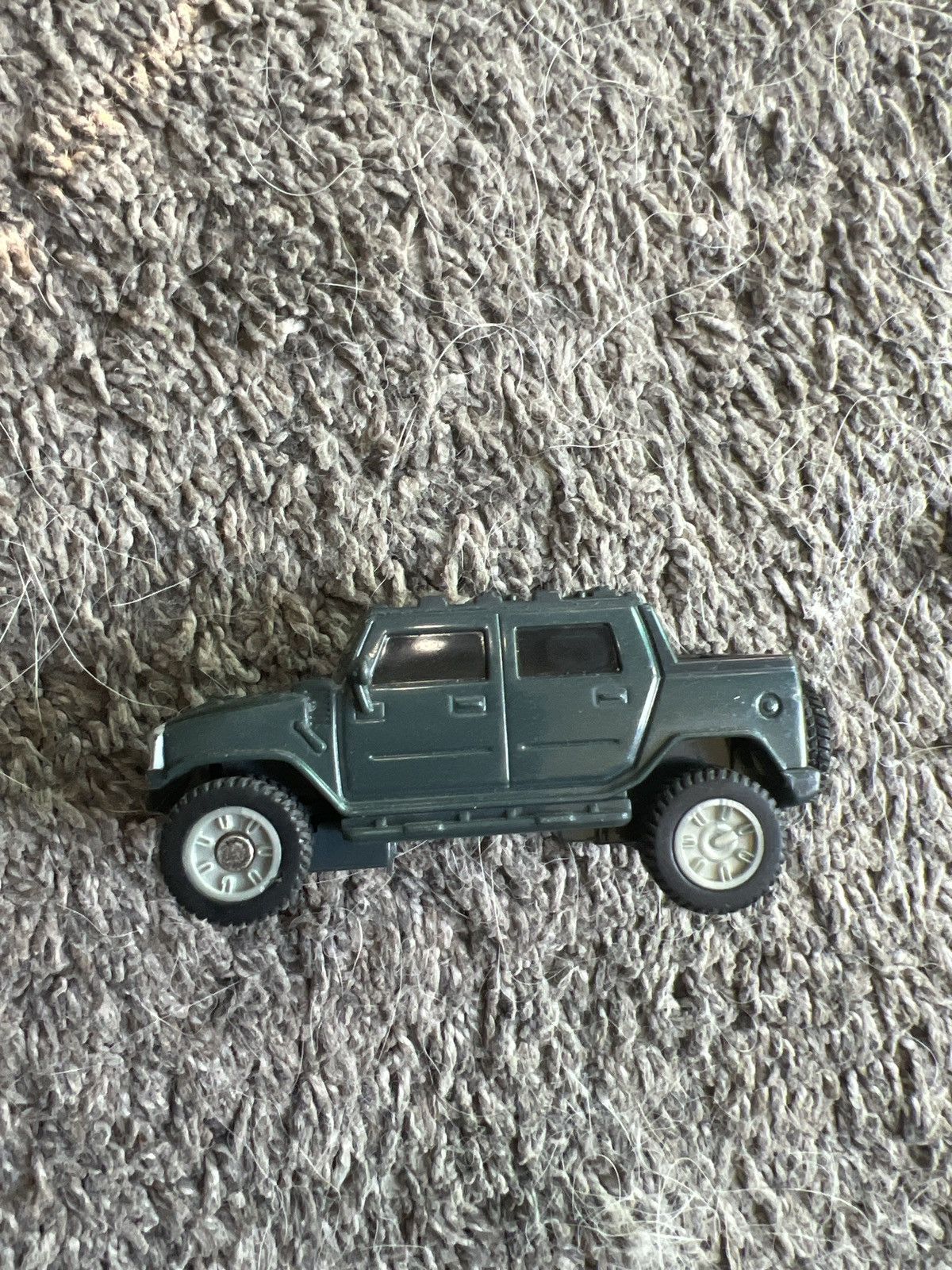 Hypebeast McDonald’s Hummer H2 Pull-Back SUV Size ONE SIZE - 3 Thumbnail