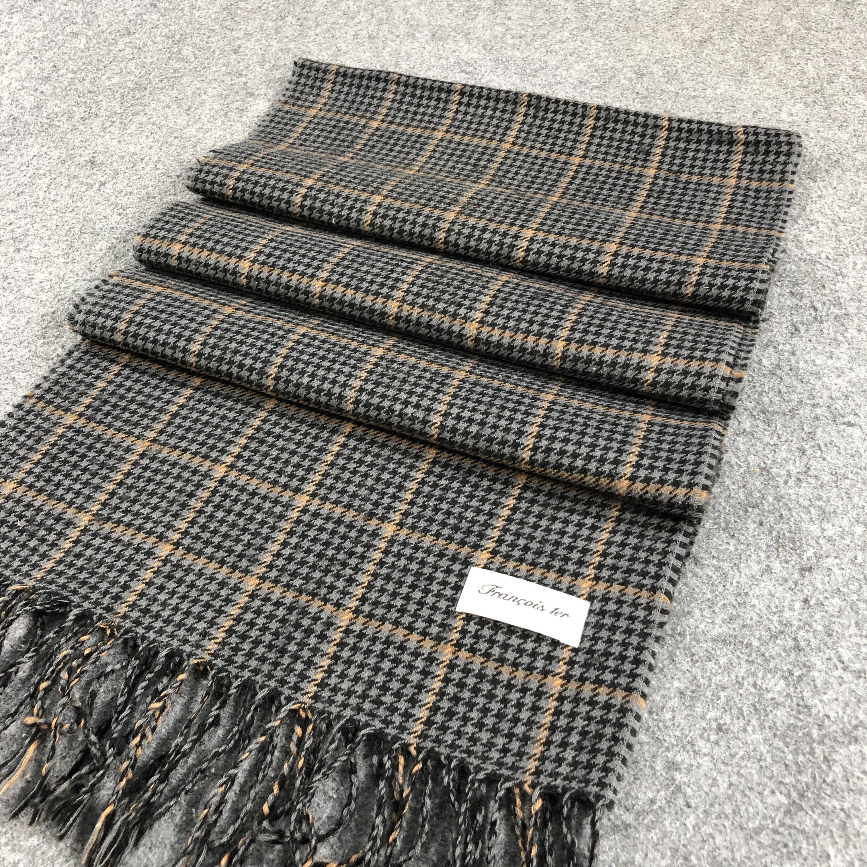 Pierre Balmain Francois 1er by Pierre Balmain Wool Scarf Muffler V816 Size ONE SIZE - 3 Thumbnail
