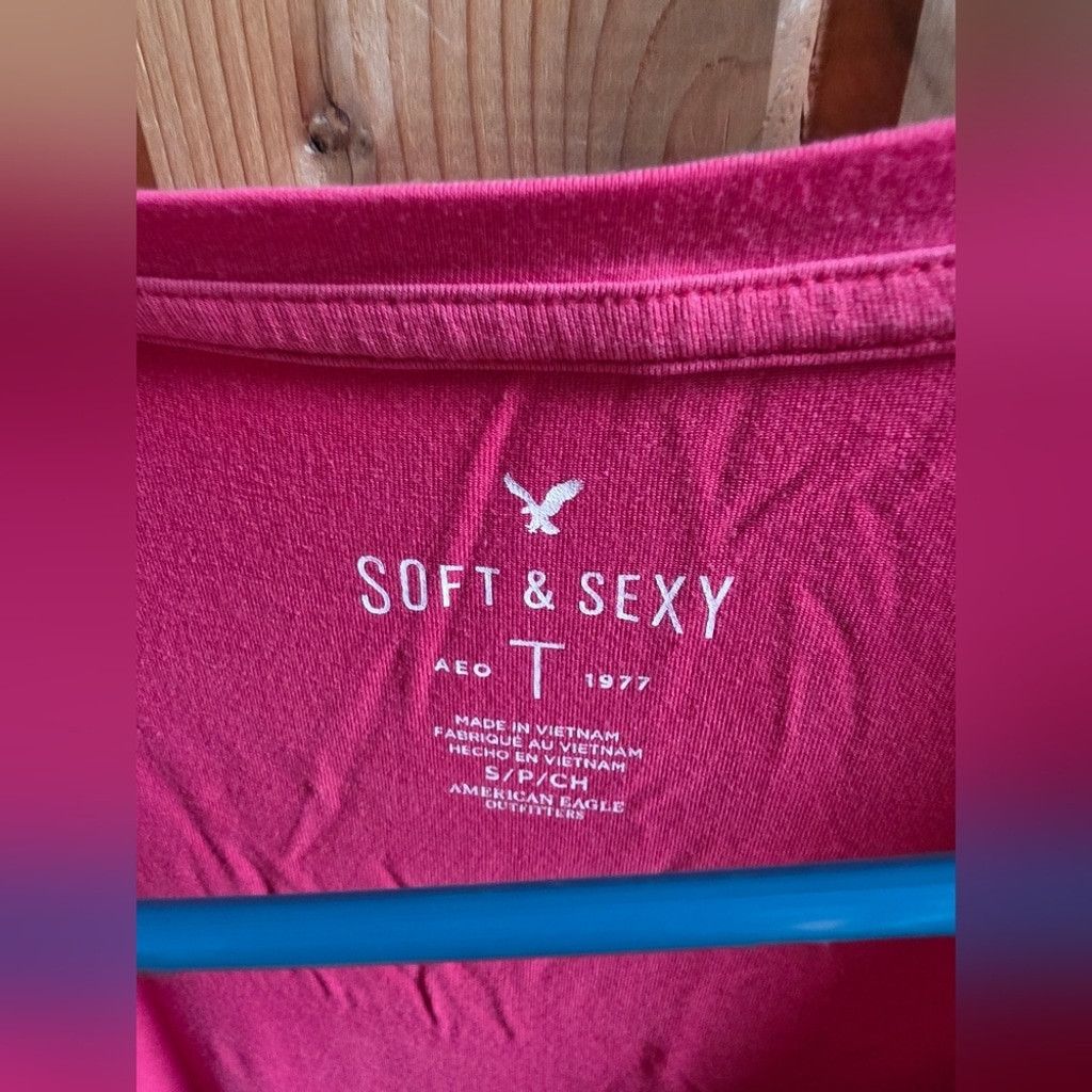 American Eagle Outfitters American Eagle Outfitters Pink Oversized T-Shirt Size S / US 4 / IT 40 - 2 Thumbnail