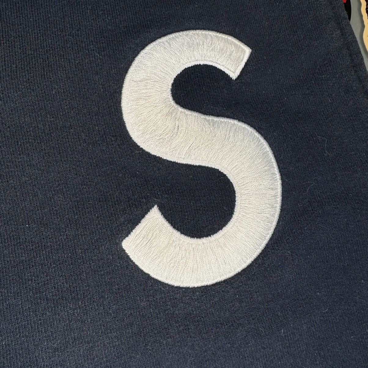 Supreme Supreme S Logo Colorblocked Sweatshort SS19 Navy Large Size US 34 / EU 50 - 2 Thumbnail
