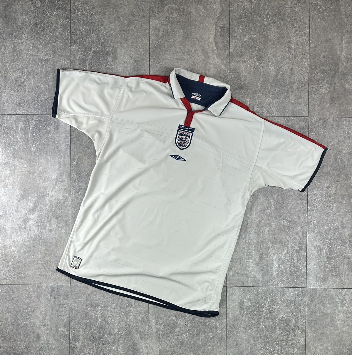 Umbro Umbro England 2003/04 Home Reversible Football Soccer Jersey Size US XL / EU 56 / 4 - 1 Thumbnail