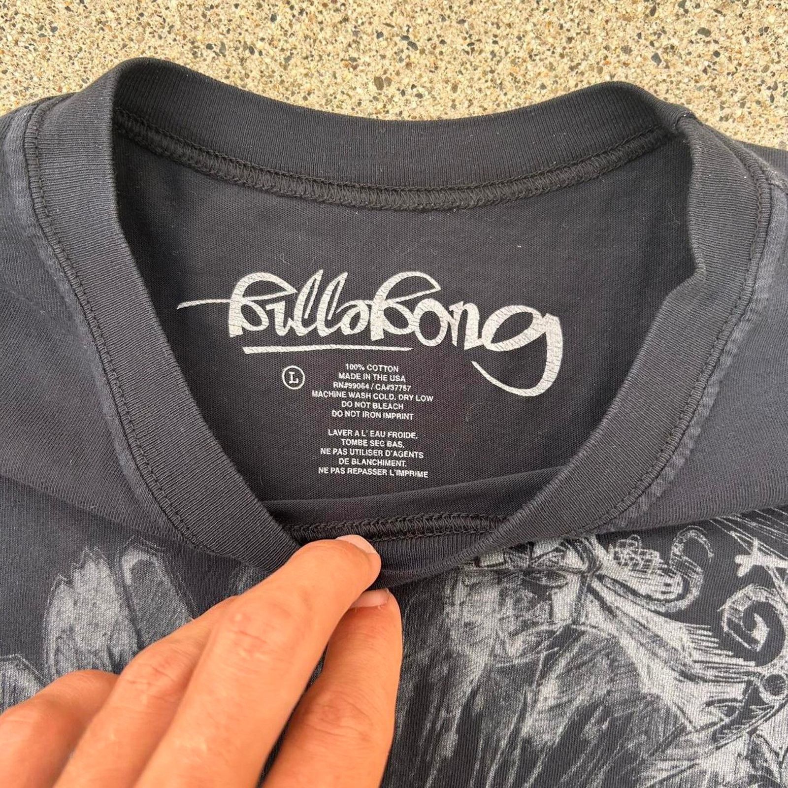 Billabong Vintage y2k billabong skull graphic tee Size US L / EU 52-54 / 3 - 4 Thumbnail