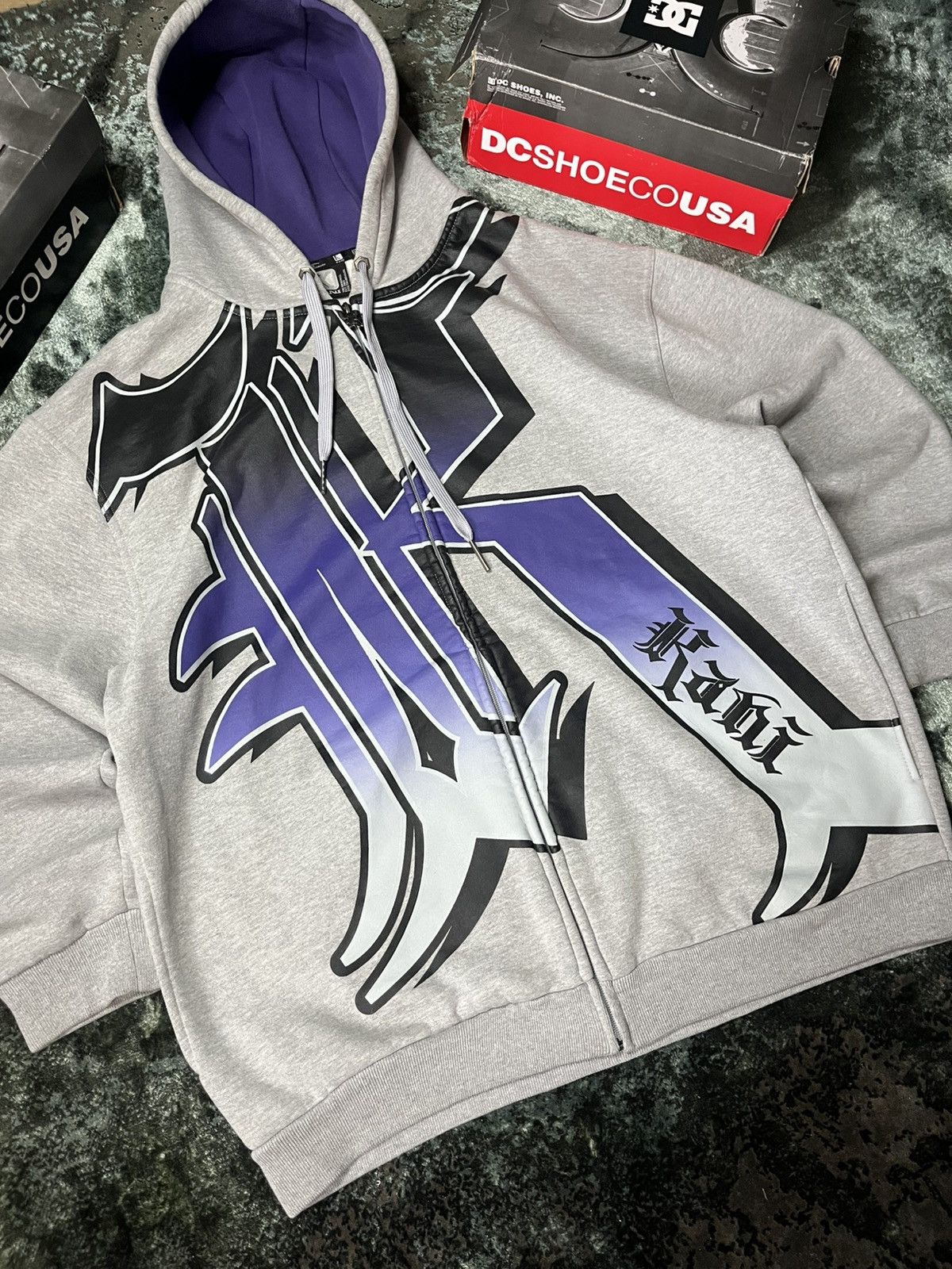 Karl Kani Karl Kani Vintage Zip Hoodie – Grey/Purple – Size XL Size US XL / EU 56 / 4 - 2 Thumbnail