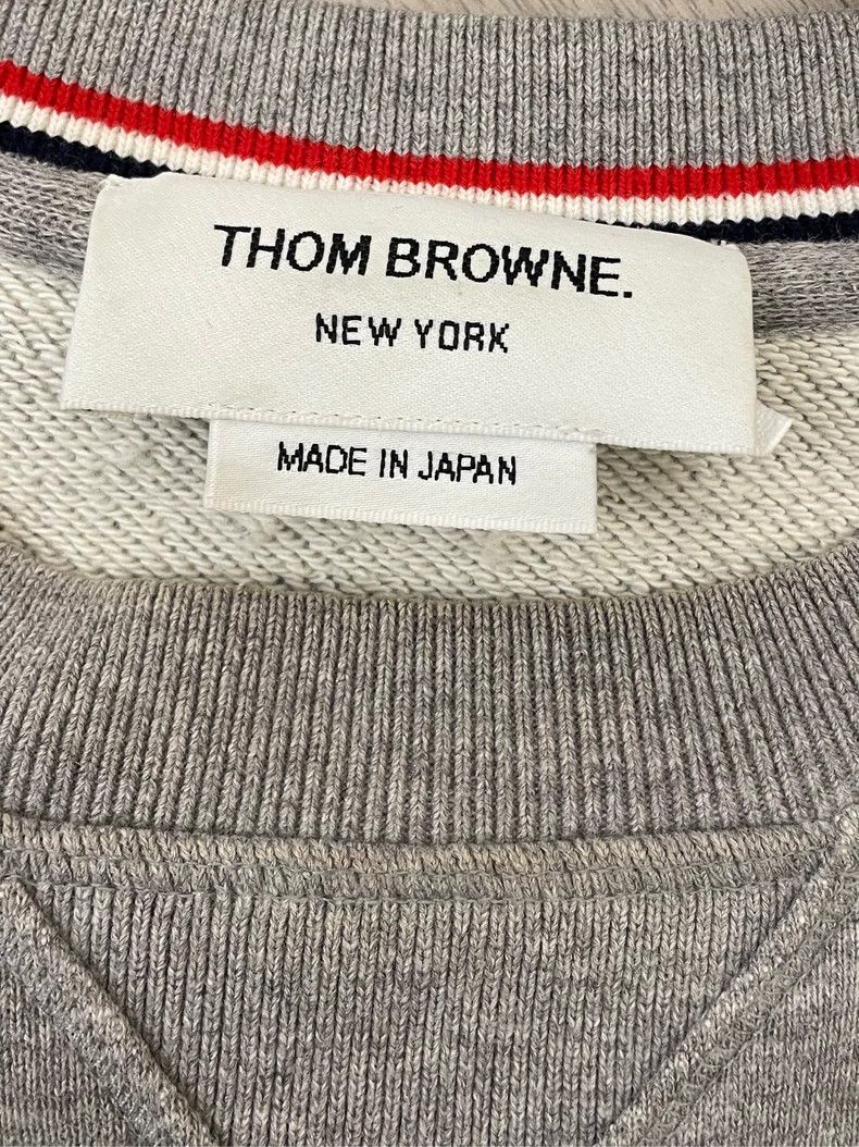 Thom Browne Thom browne Gray four-striped round-neck sweatshirt 2504-Ne Size US M / EU 48-50 / 2 - 6 Thumbnail