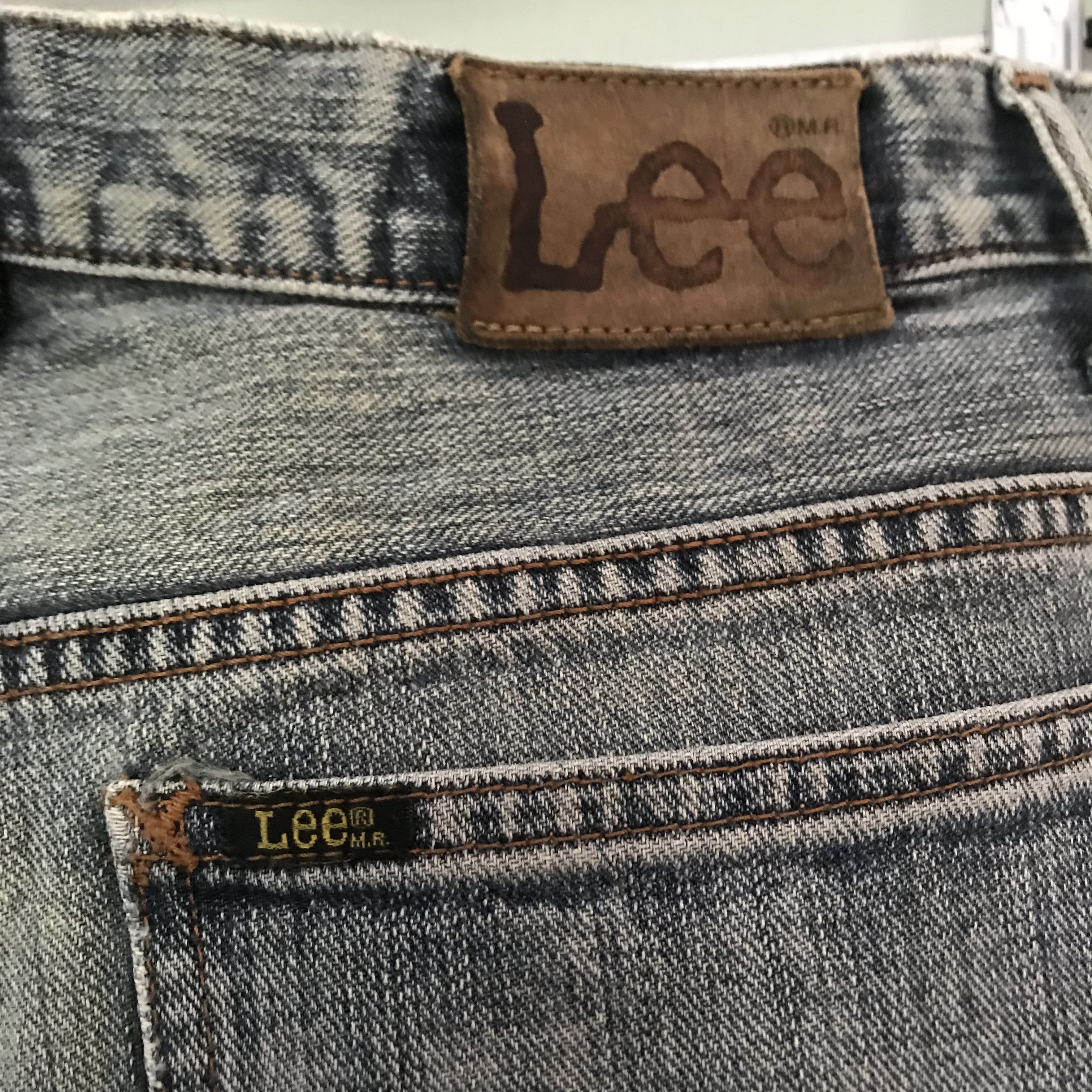 Lee Vintage 90s Lee Light Wash Faded Blue Straigh Flare Size US 29 - 11 Thumbnail