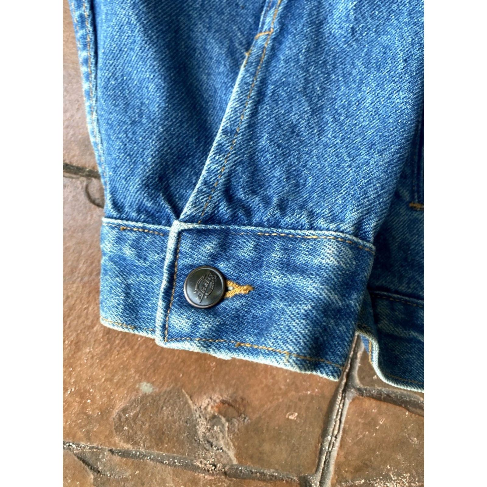 Dickies VINTAGE 90s DICKIES Trucker Work Denim Jean Jacket Men’s XL Light Wash Blue 80s 90s Classic Outerwear Workwear Mens Jacket Size US 36 / EU 52 - 6 Thumbnail