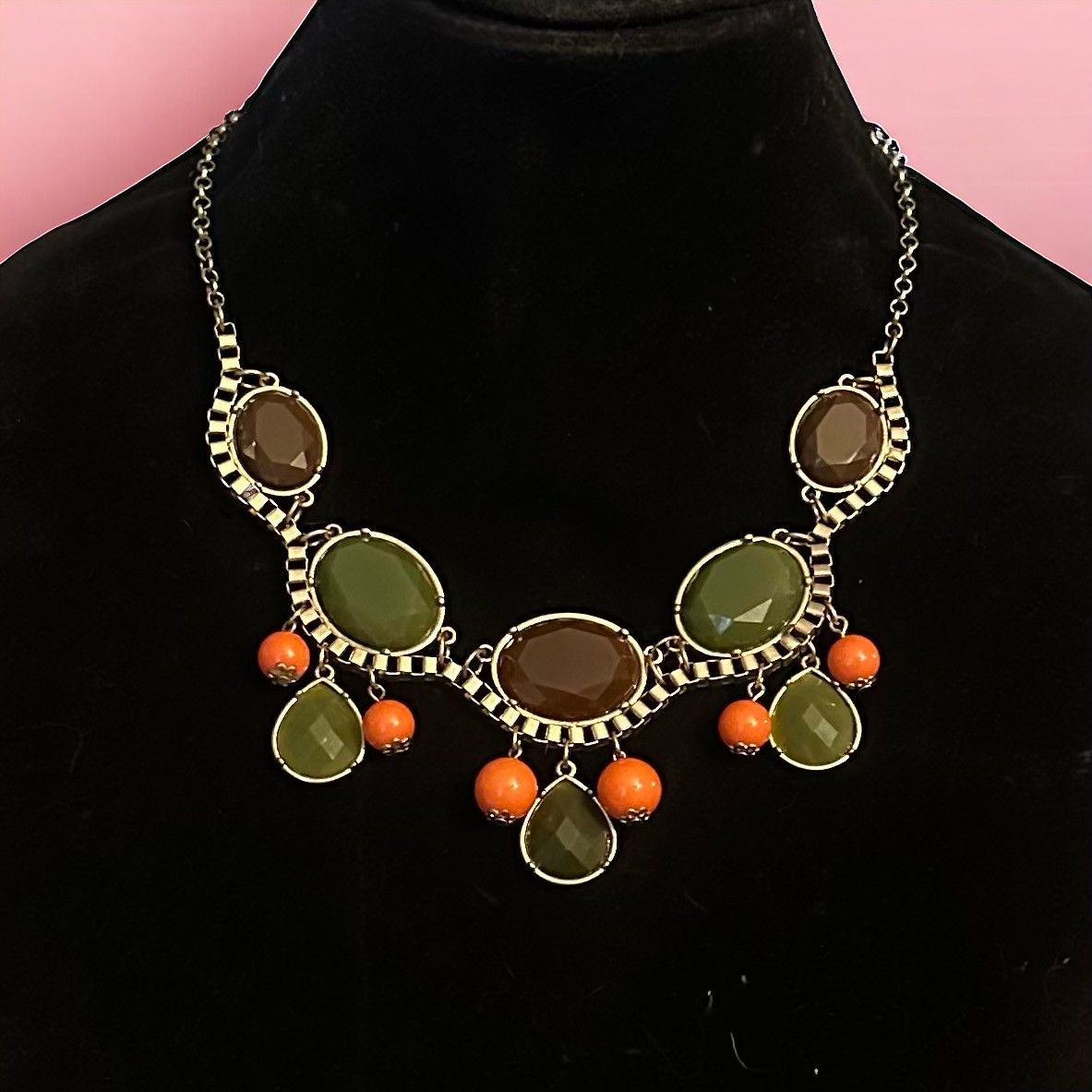 Other Gold tone olive, brown and orange statement necklace Size ONE SIZE - 1 Thumbnail