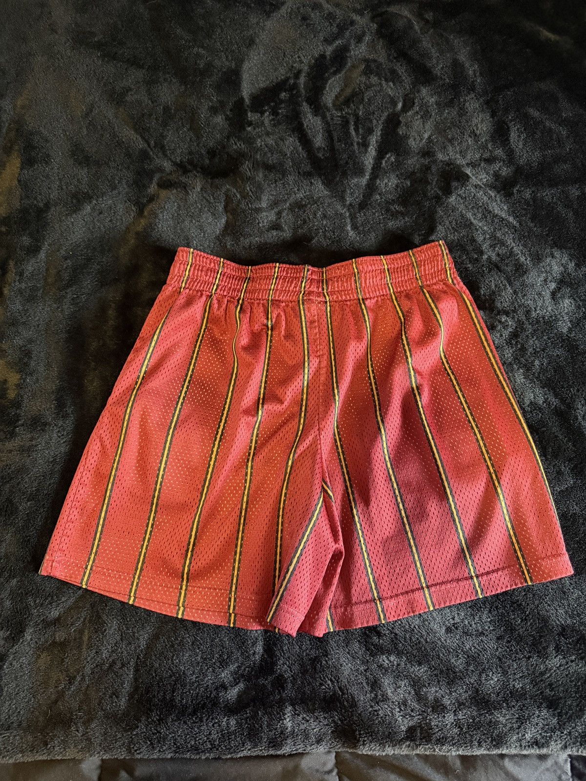 Eric Emanuel Eric Emanuel EE Basic Shorts Miami Heat Size US 32 / EU 48 - 4 Thumbnail