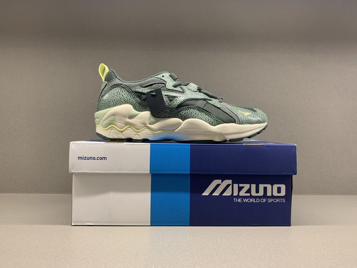 Mizuno Mizuno Wave Rider 1 S Frog Size US 9 / EU 42 - 3 Thumbnail