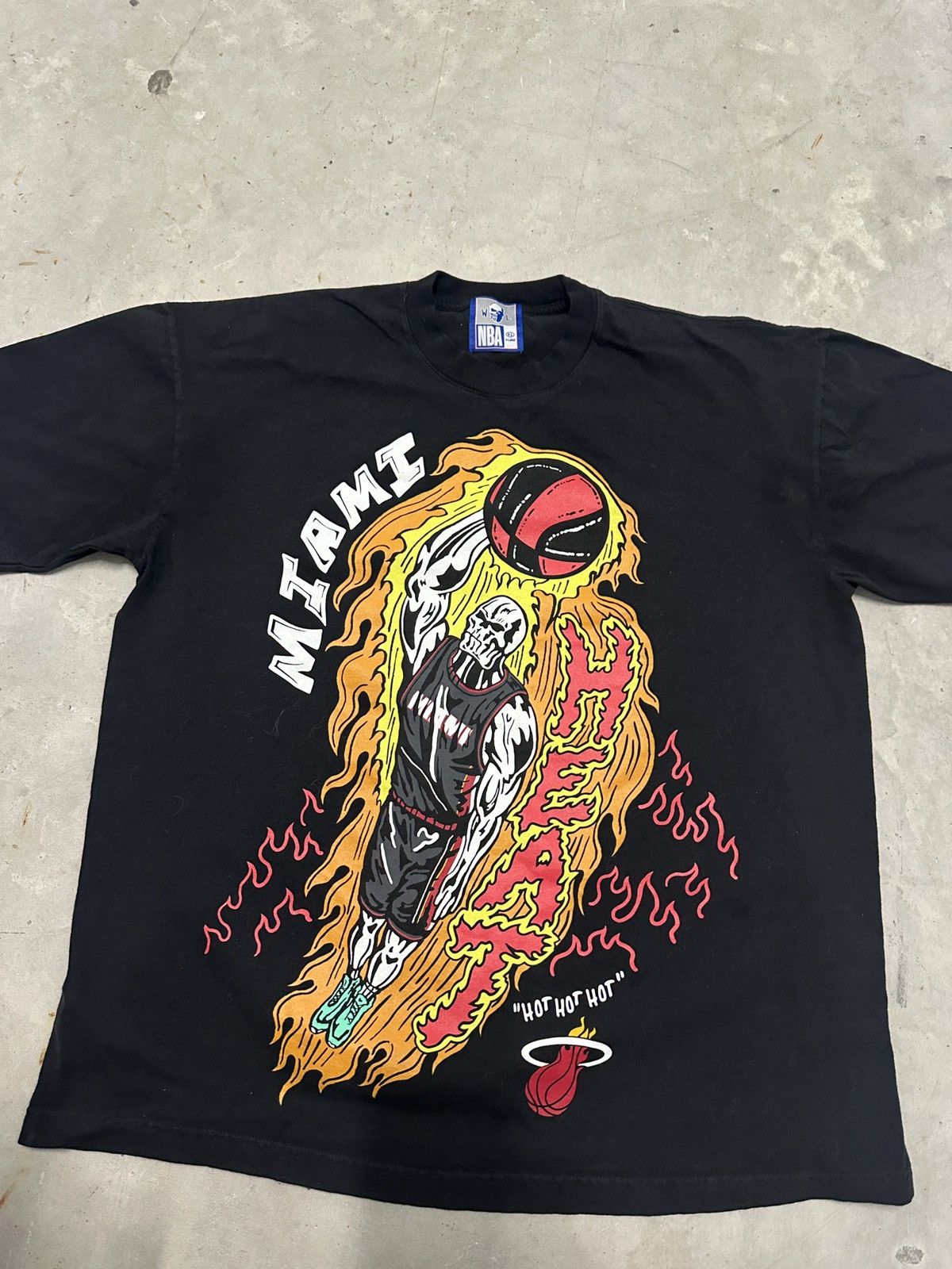 Warren Lotas Warren Lotas “Miami Heat Skeleton Dunk” Tee (XL) Size US XL / EU 56 / 4 - 7 Thumbnail