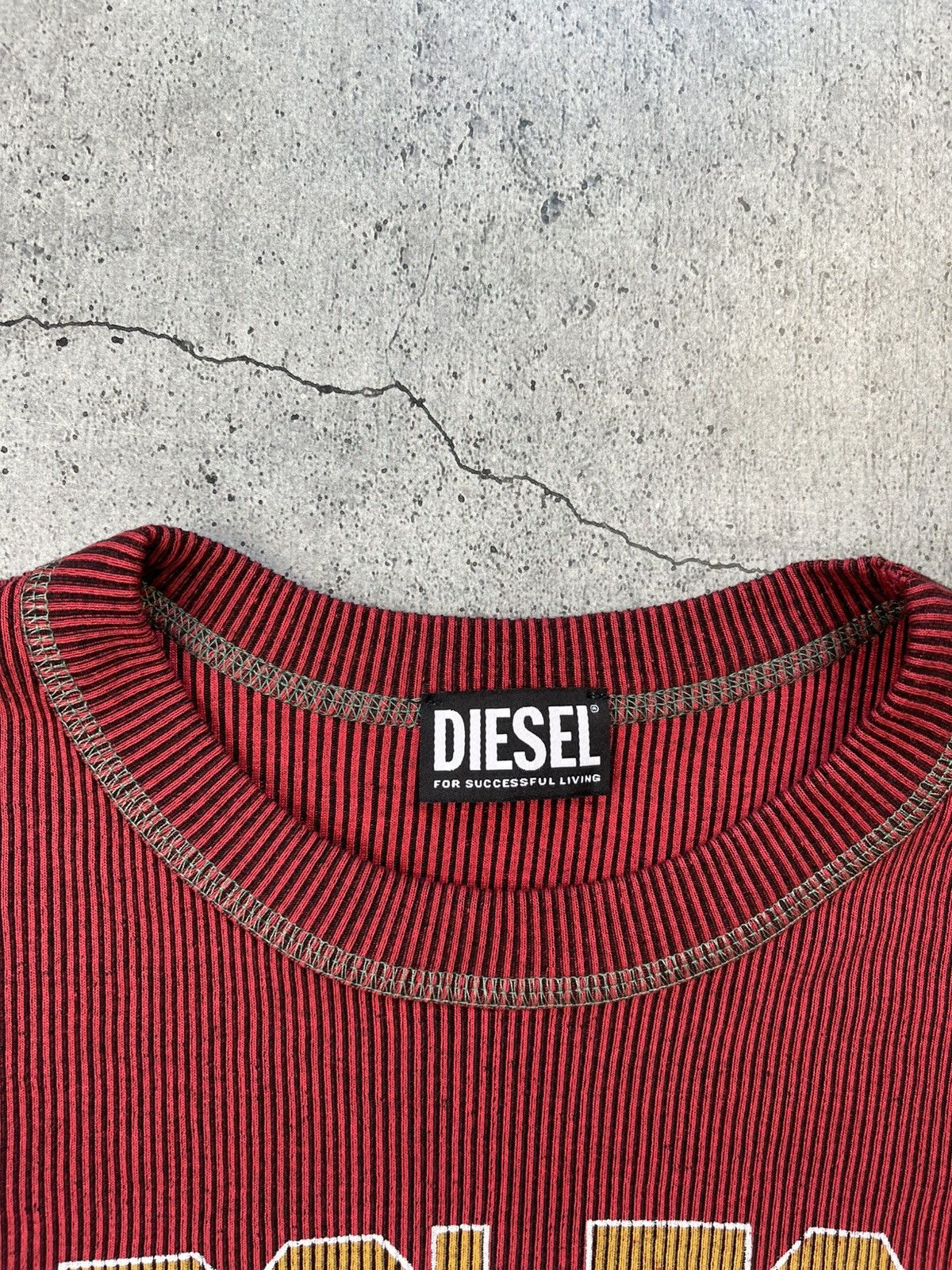 Diesel Avant Garde🧭 90S DIESEL BIG LOGO VINTAGE Y2K CRAZY T-SHIRT Size US S / EU 44-46 / 1 - 4 Thumbnail